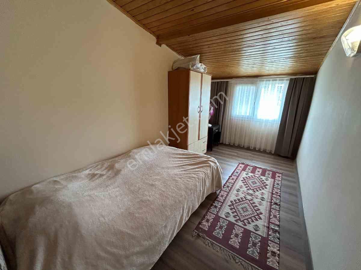 Kuşadası Davutlar'da Müstakil Bahçeli Triblex Villa - Görsel 11