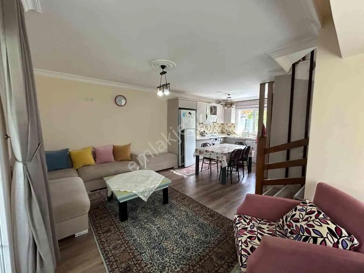 Kuşadası Davutlar'da Müstakil Bahçeli Triblex Villa - Görsel 4