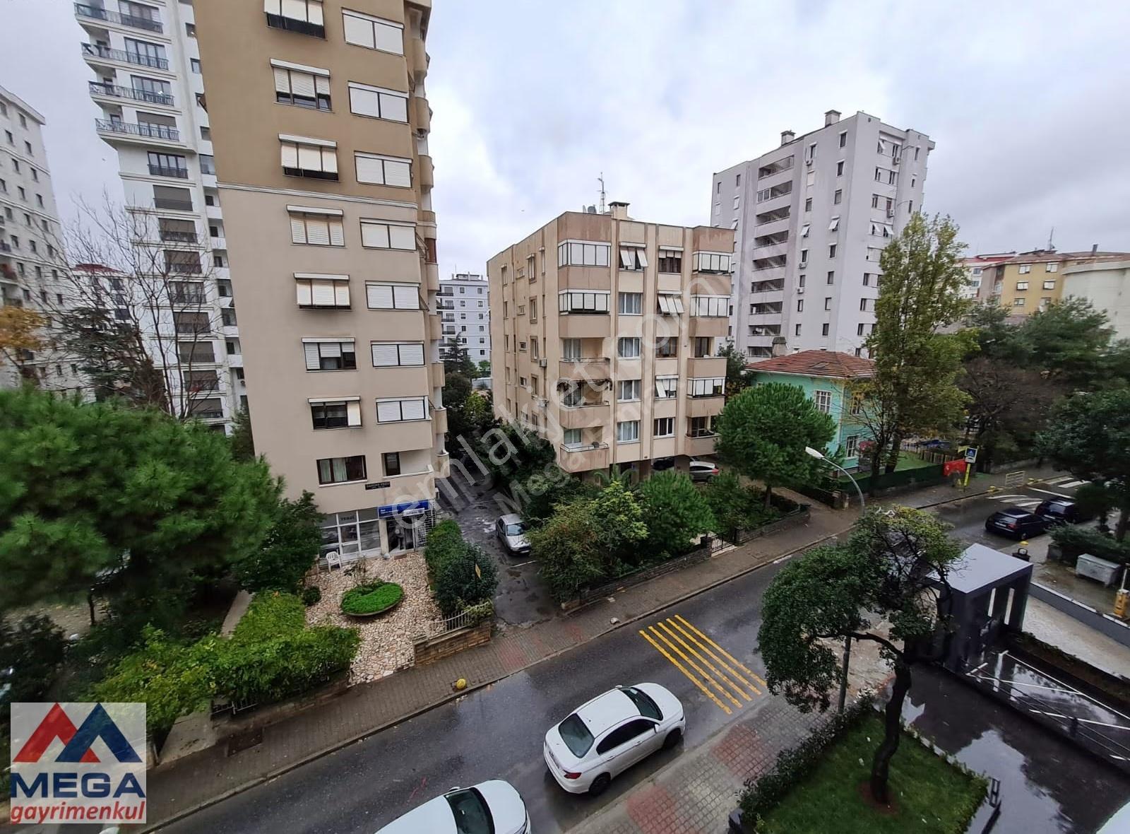 Selamiçeşme Özgürlük Parkına Yakın Balkonlu Satılık Daire - Görsel 11