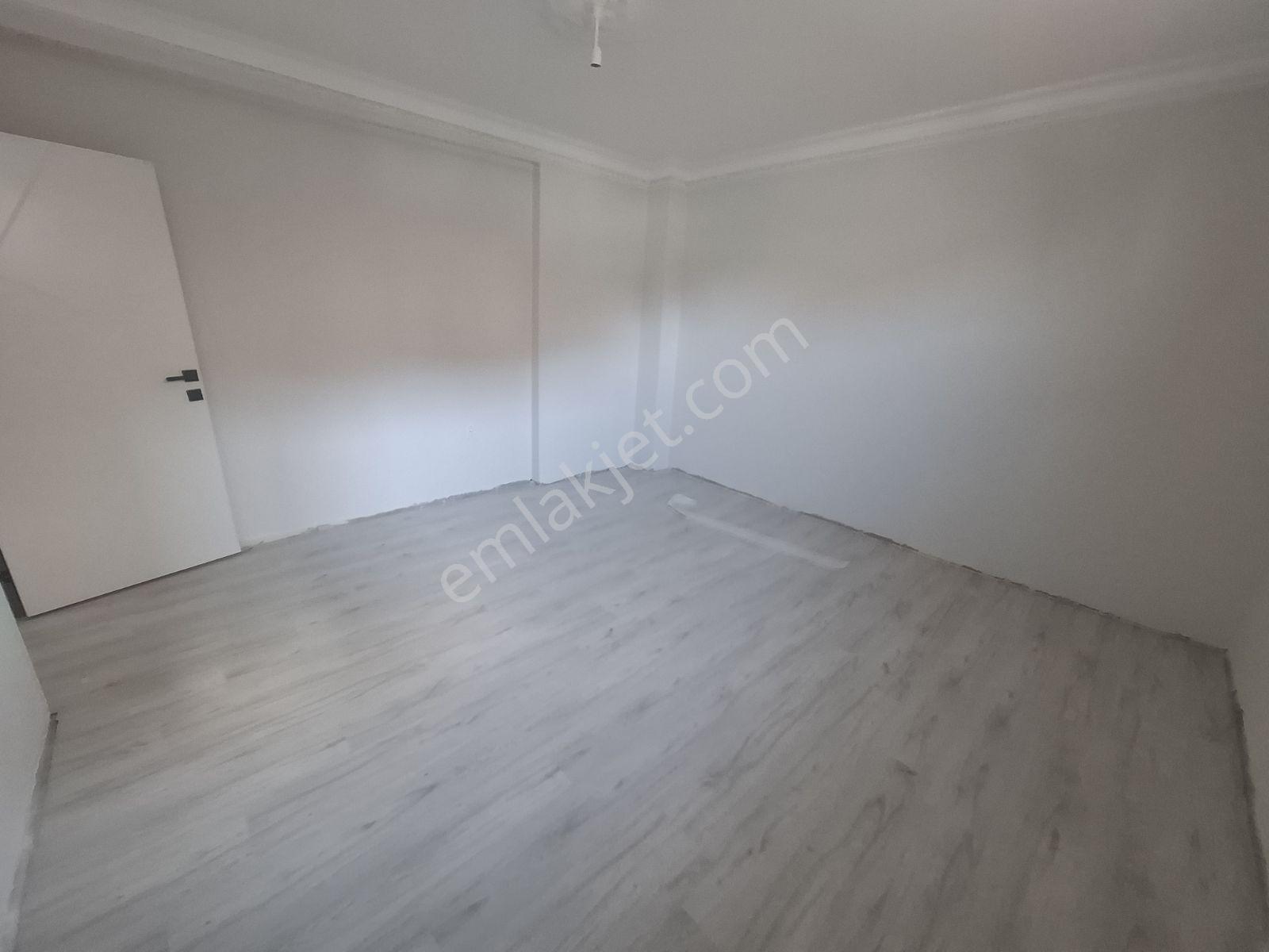 Veffa Gayrimenkulden Gebze Ademyavuz Satılık 3+1 Giriş Kat Daire - Görsel 3