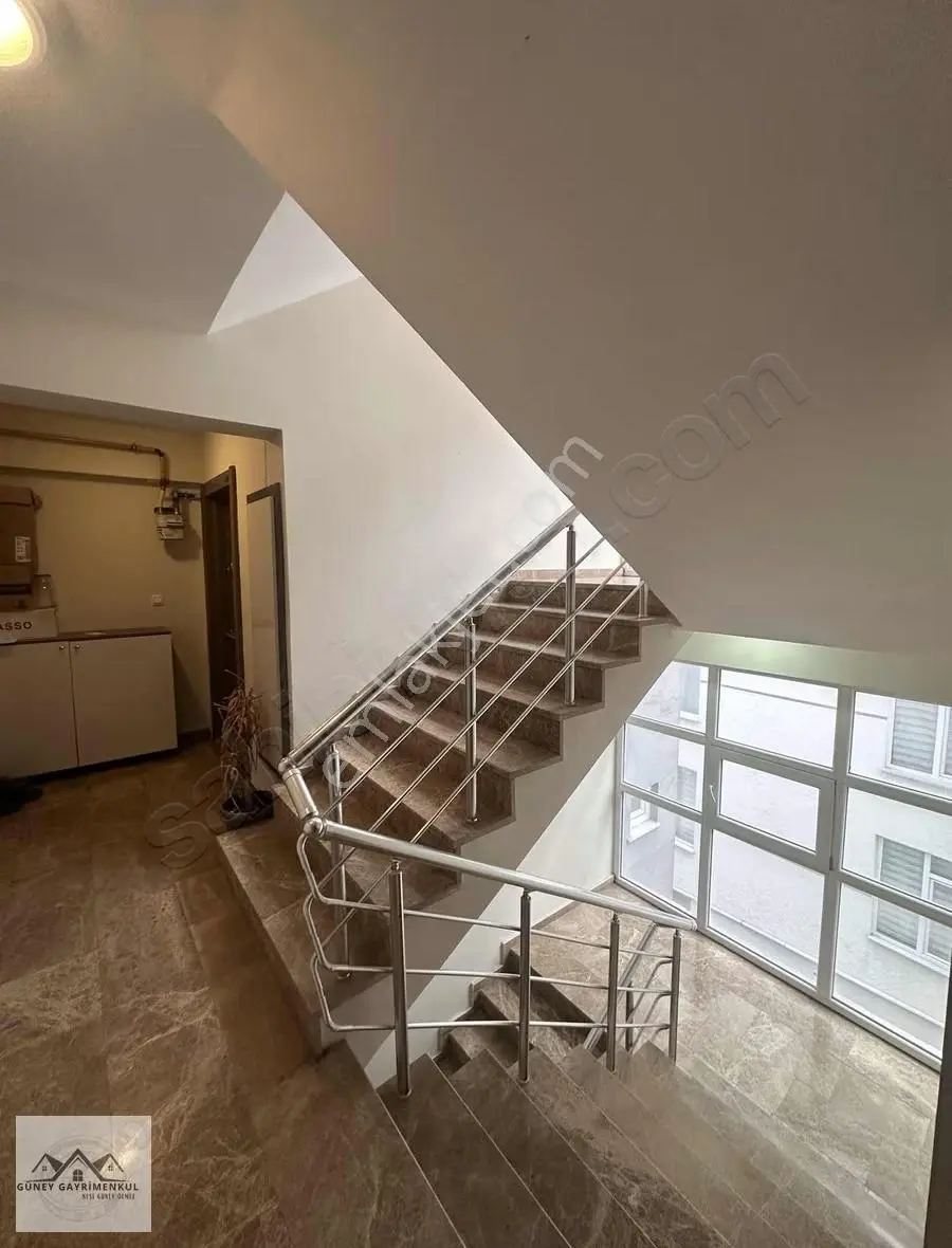 Güney'den Yerleşime Yakın Arakat Eşyasız Kiralık Daire - Görsel 5