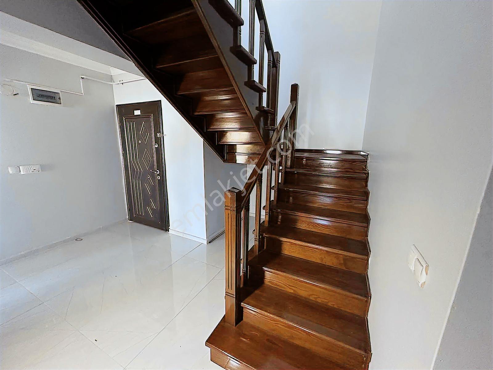 Kiralık Kapalı Garajlı Geniş Dubleks Remax Vira Ümit Doğan Dan - Görsel 12