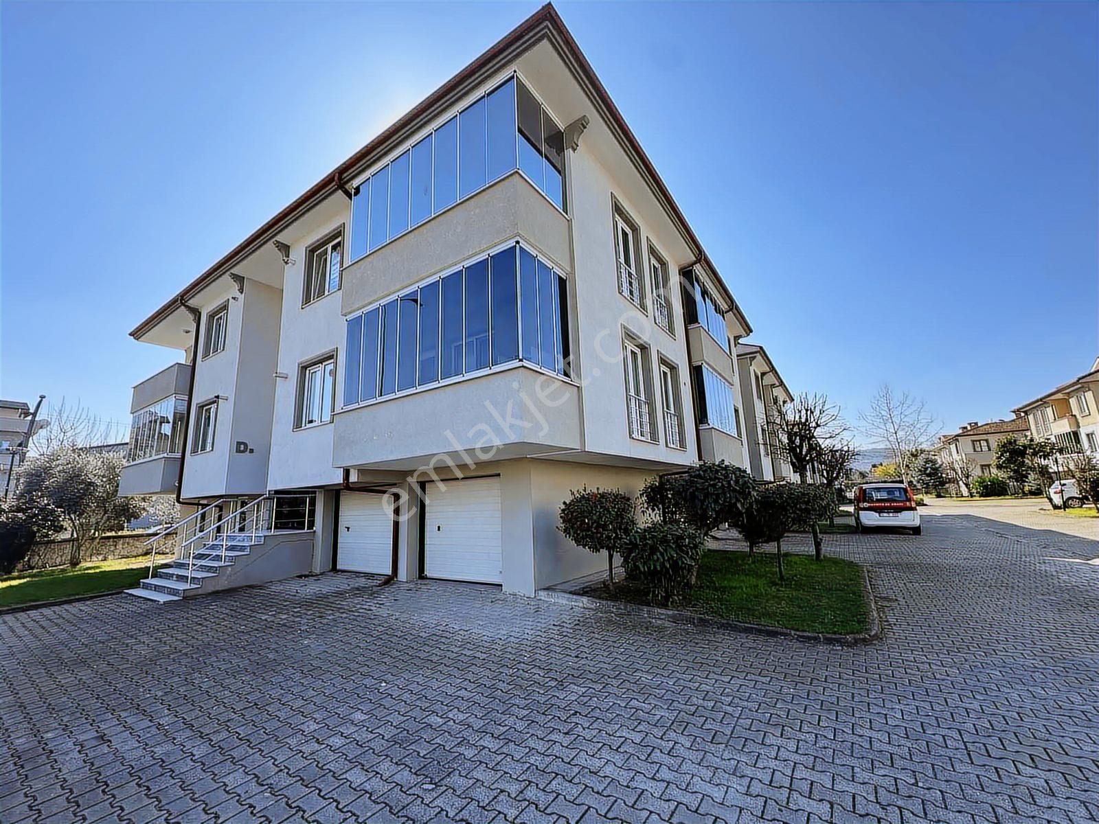 Kiralık Kapalı Garajlı Geniş Dubleks Remax Vira Ümit Doğan Dan