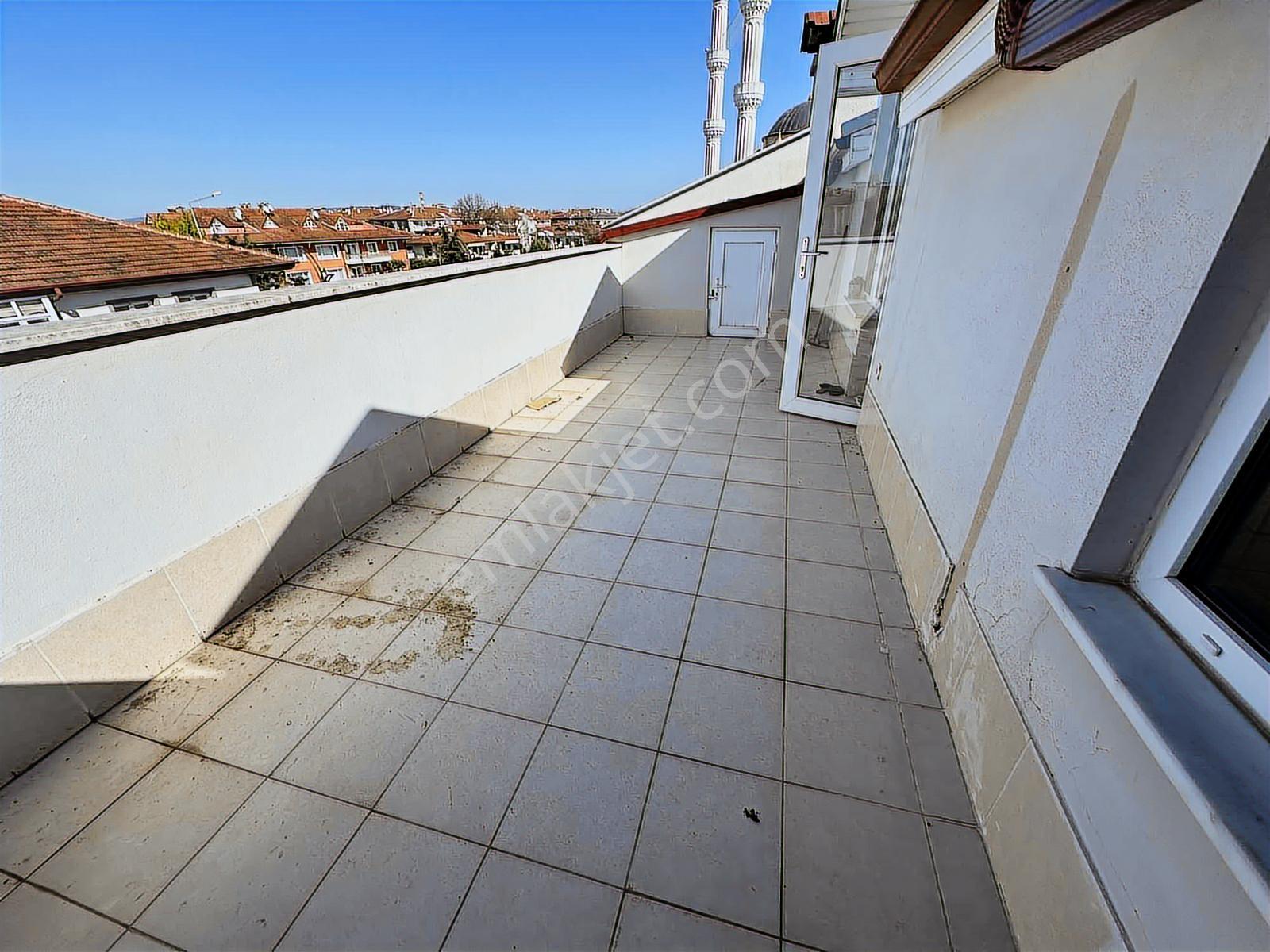 Kiralık Kapalı Garajlı Geniş Dubleks Remax Vira Ümit Doğan Dan - Görsel 10