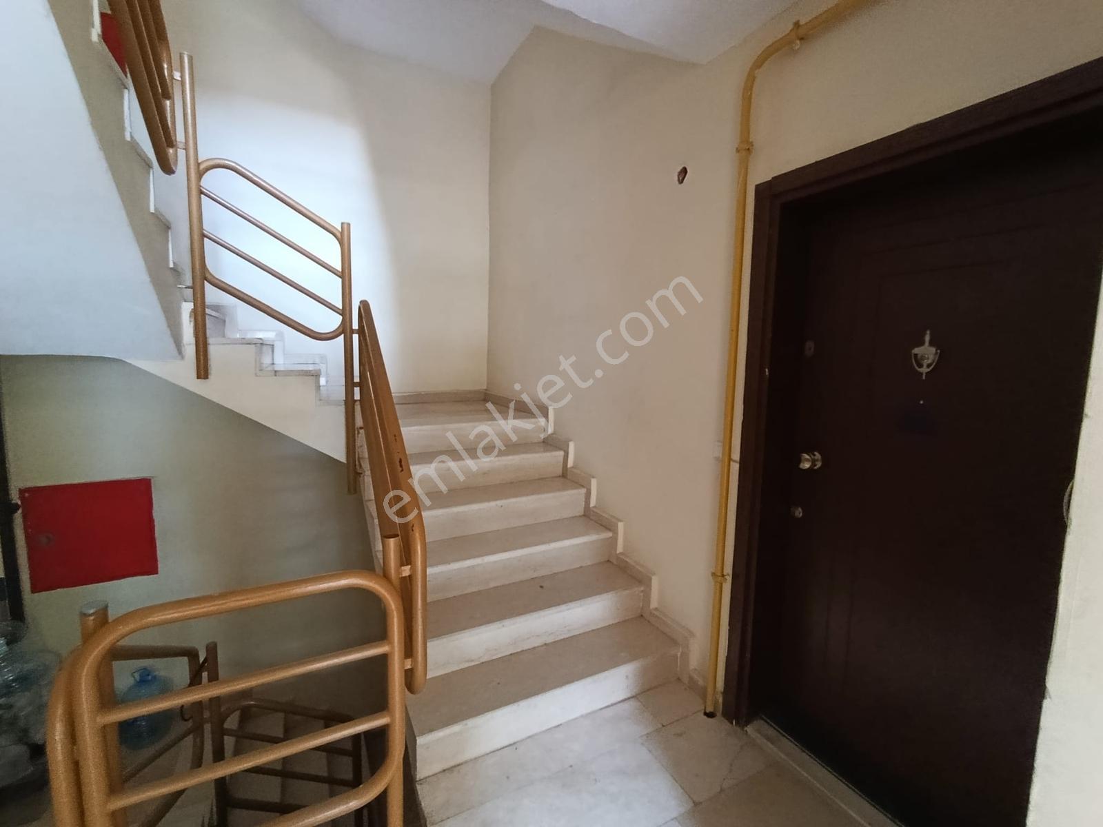 Korucukta Merkezi Konumda 2+1 Satılık Daire Remax Viradan - Görsel 8