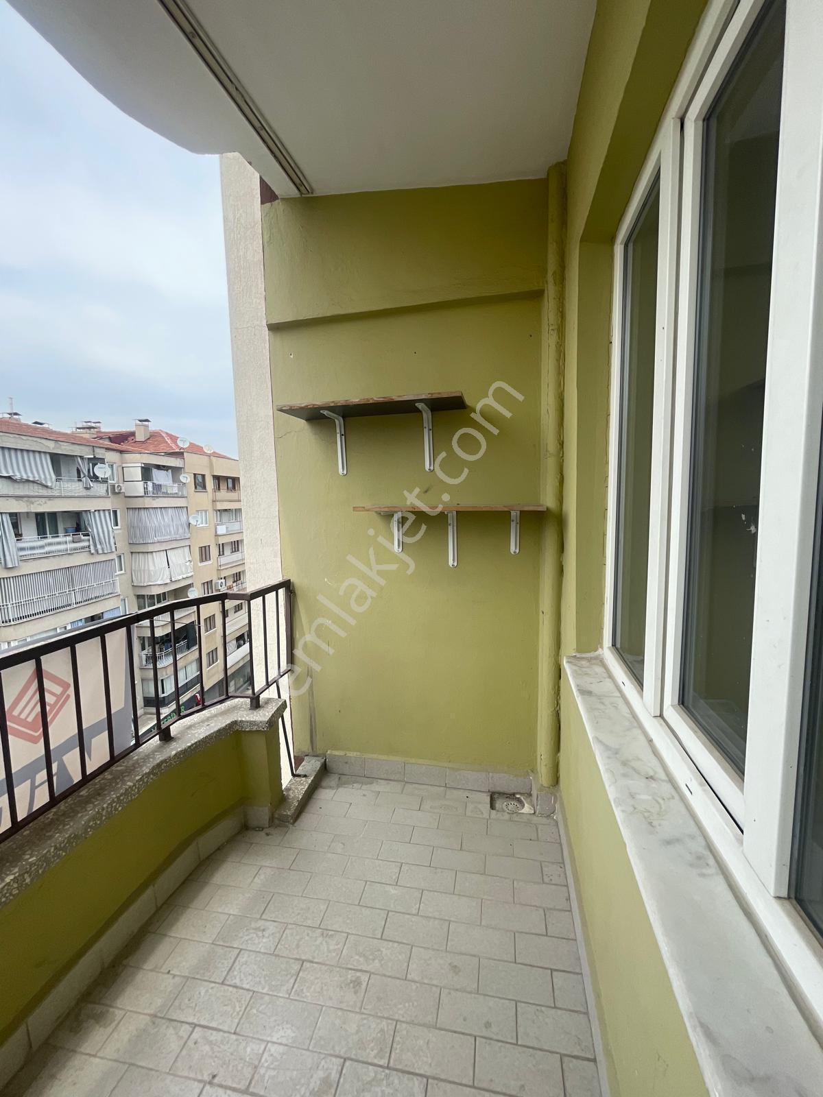 Suluköprüde Kiralık Arakat Cadde Üstü Daire - Görsel 8