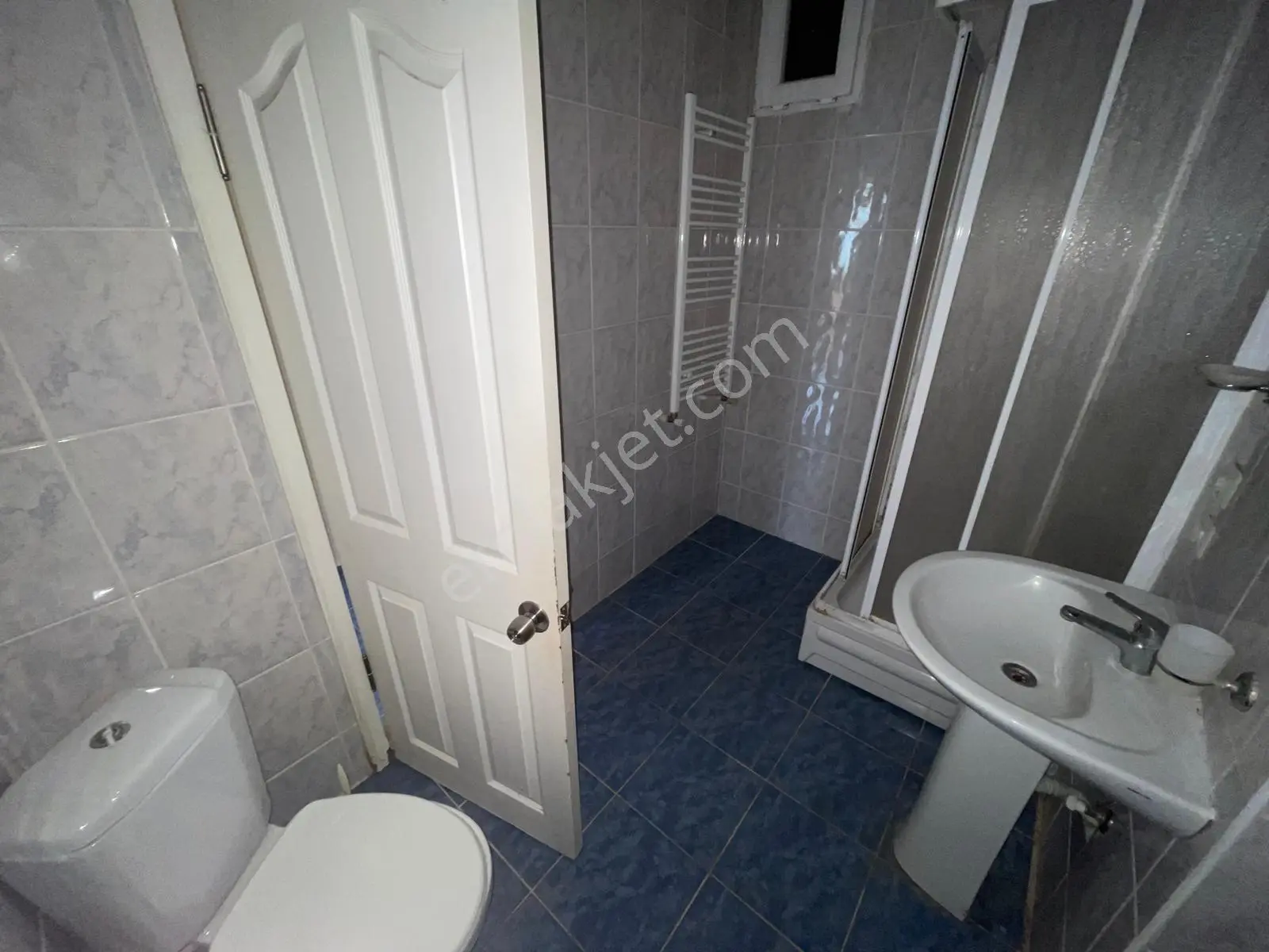 Karamürsel Merkez'de Çift Cepheli 130m2 3+1 Kiralık Daire! - Görsel 19