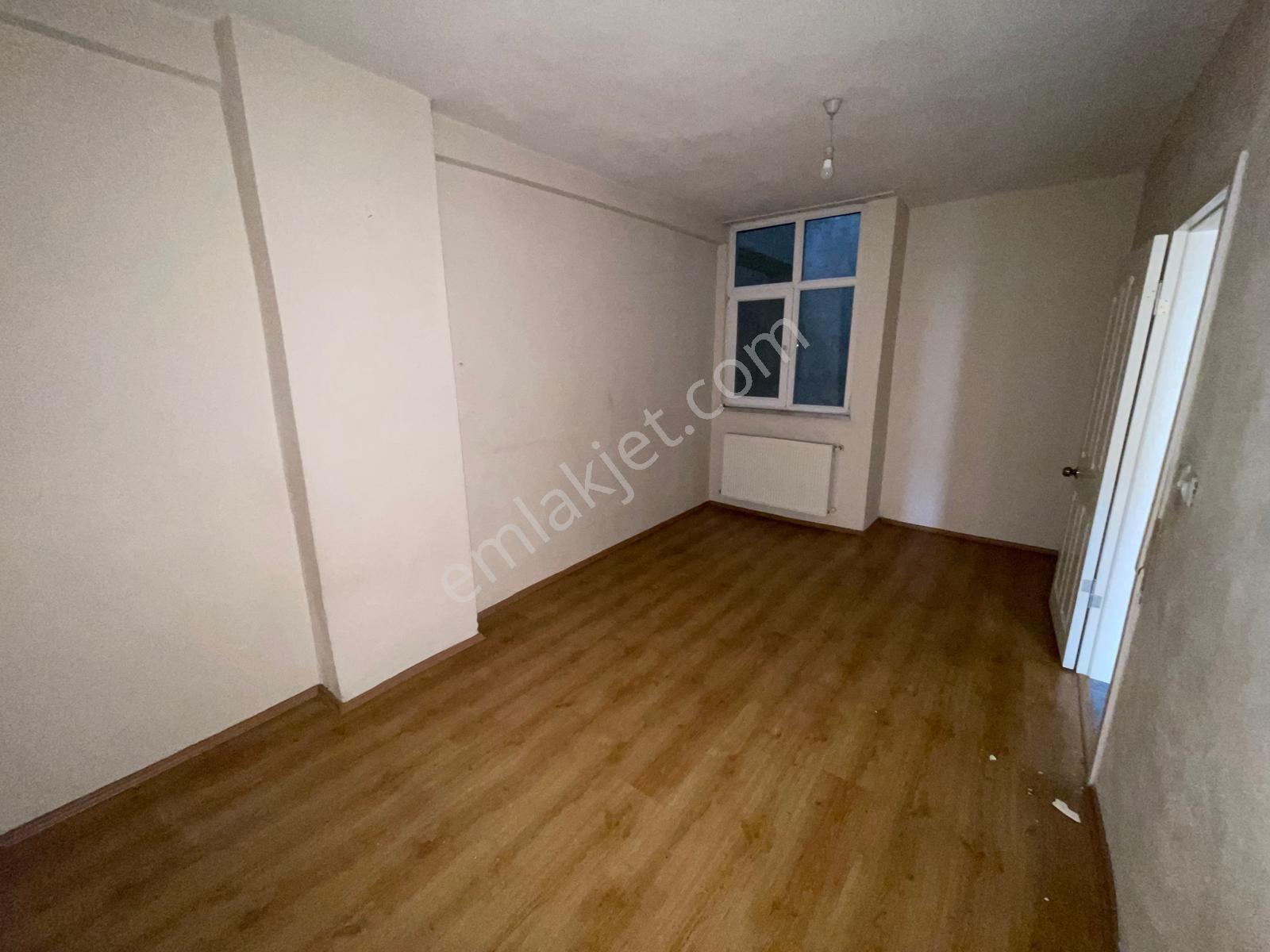 Karamürsel Merkez'de Çift Cepheli 130m2 3+1 Kiralık Daire! - Görsel 17