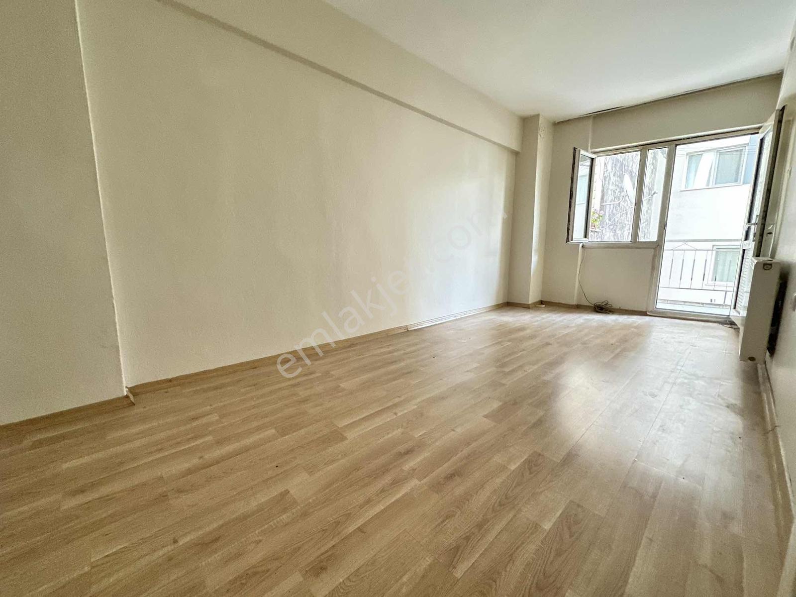Eşrefpaşa Caddesi 3+1 130 M2 Asansörlü Satılık Daire - Görsel 16