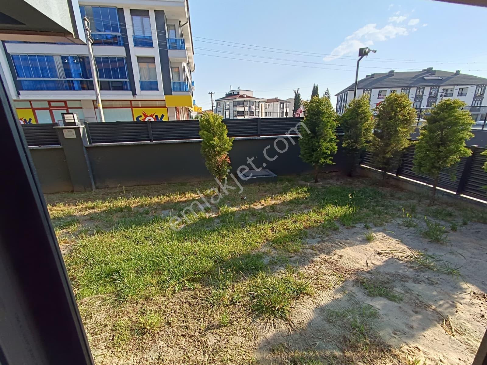 Uysal Boulvard'da Eşyalı 1+1 Özel Bahçeli Kiralık Daire - Görsel 13