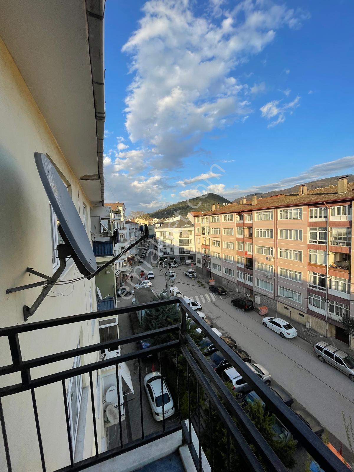 Karamürsel Merkez'de Çift Cepheli 130m2 3+1 Satılık Daire! - Görsel 12