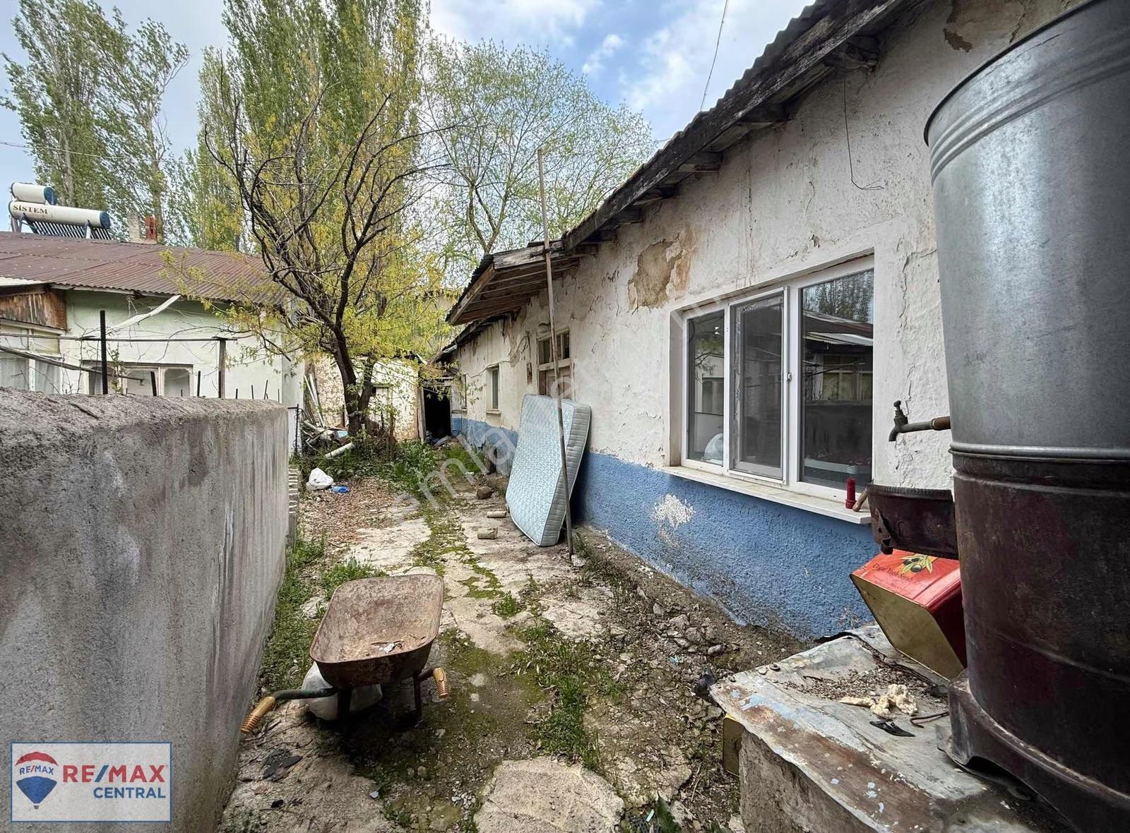 Remax Centralden Ulaşta Satılık 465 M2 - Görsel 2