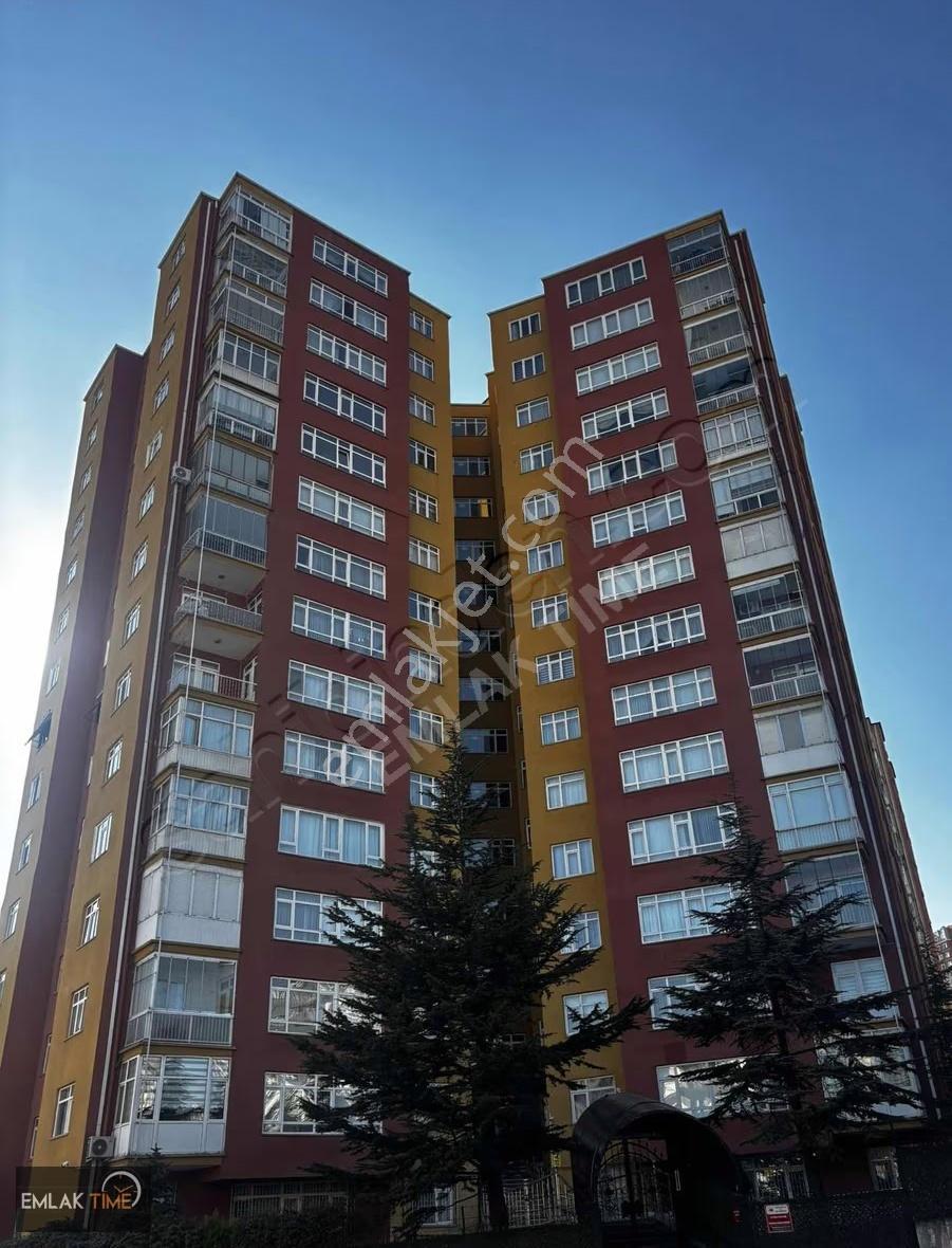 Havacılar Sitesinde Güvenlikli 3+1 Satılık Daire