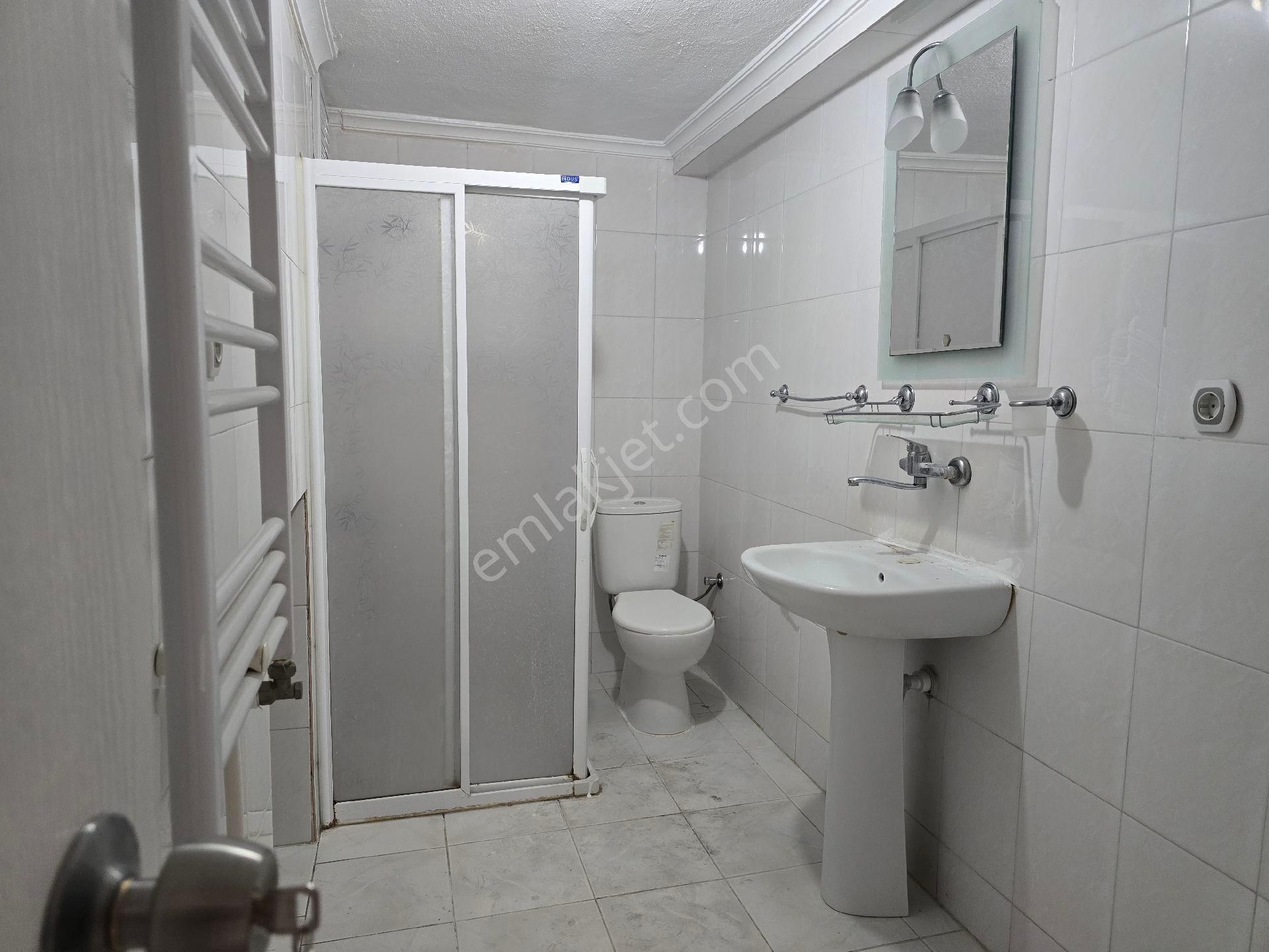 Karşıyaka Örnekköy Kiralık 3+1 Daire - Görsel 15