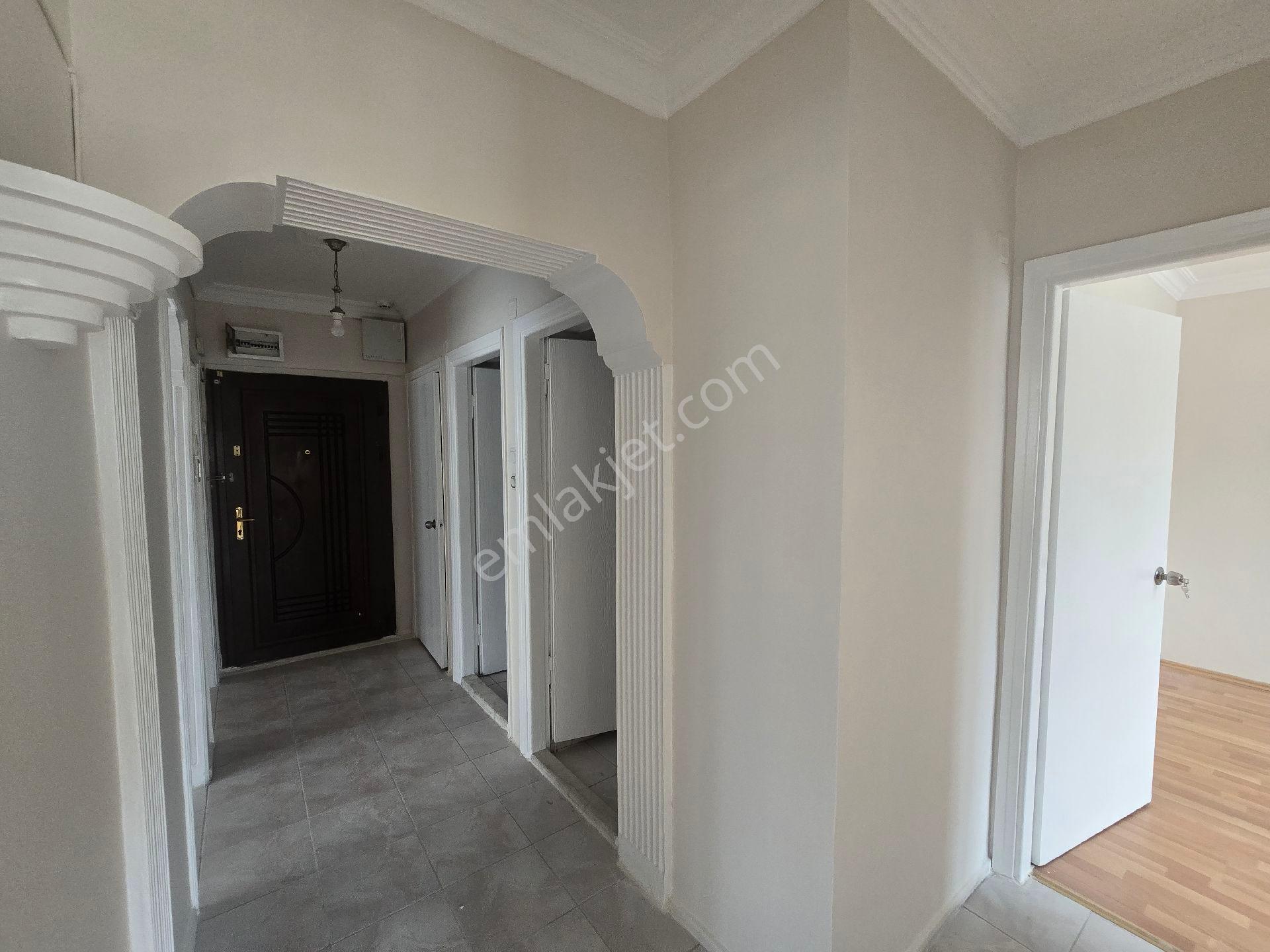 Karşıyaka Örnekköy Kiralık 3+1 Daire - Görsel 14