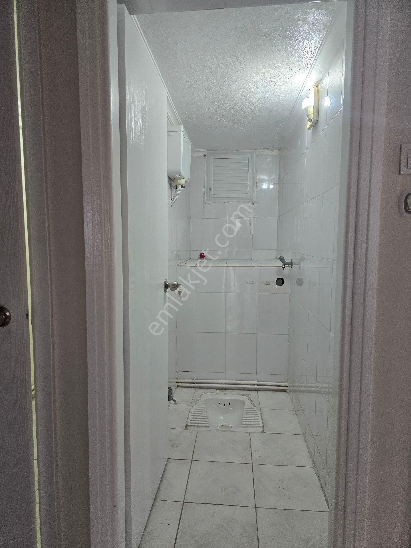Karşıyaka Örnekköy Kiralık 3+1 Daire - Görsel 13