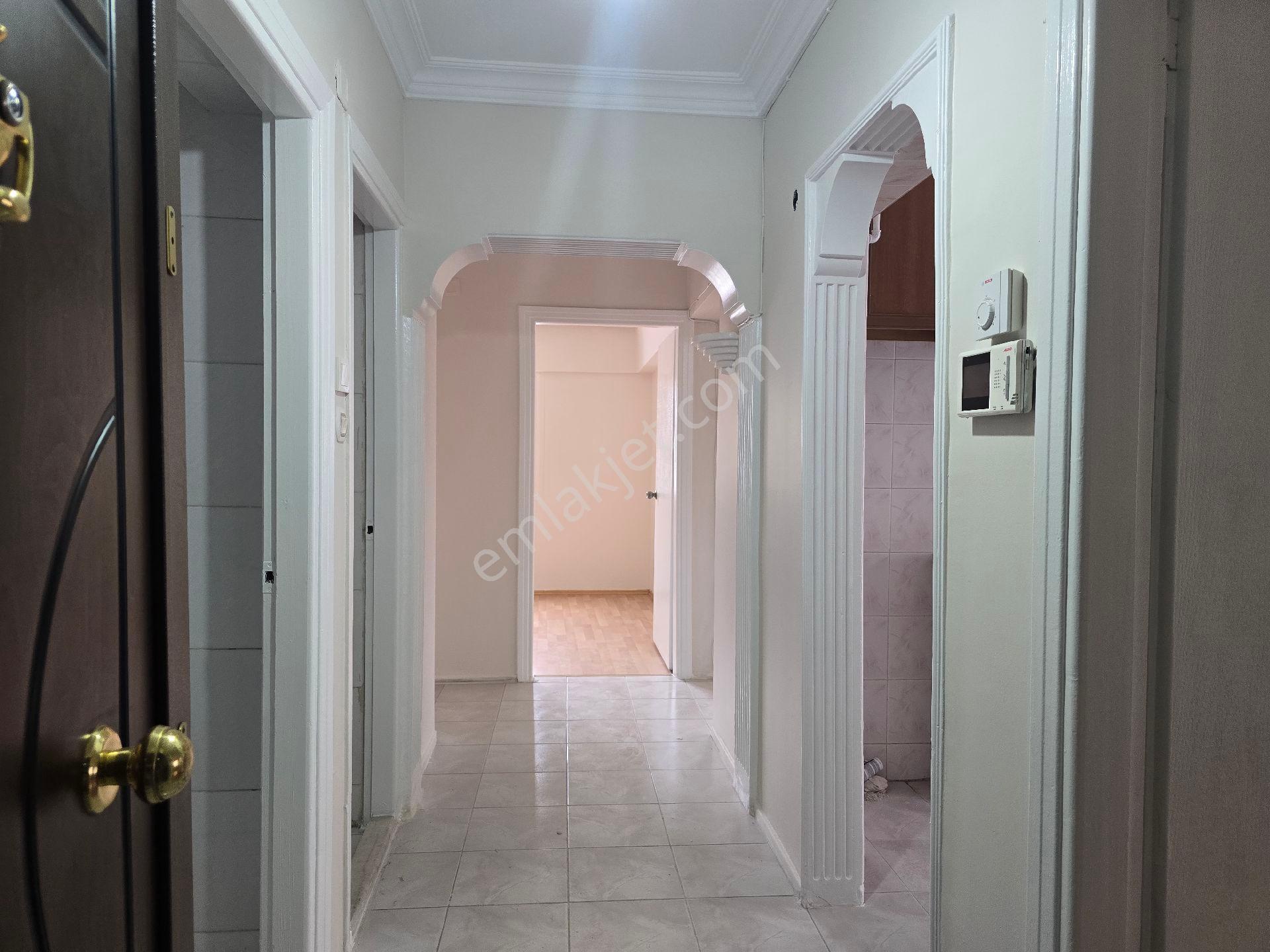 Karşıyaka Örnekköy Kiralık 3+1 Daire - Görsel 26