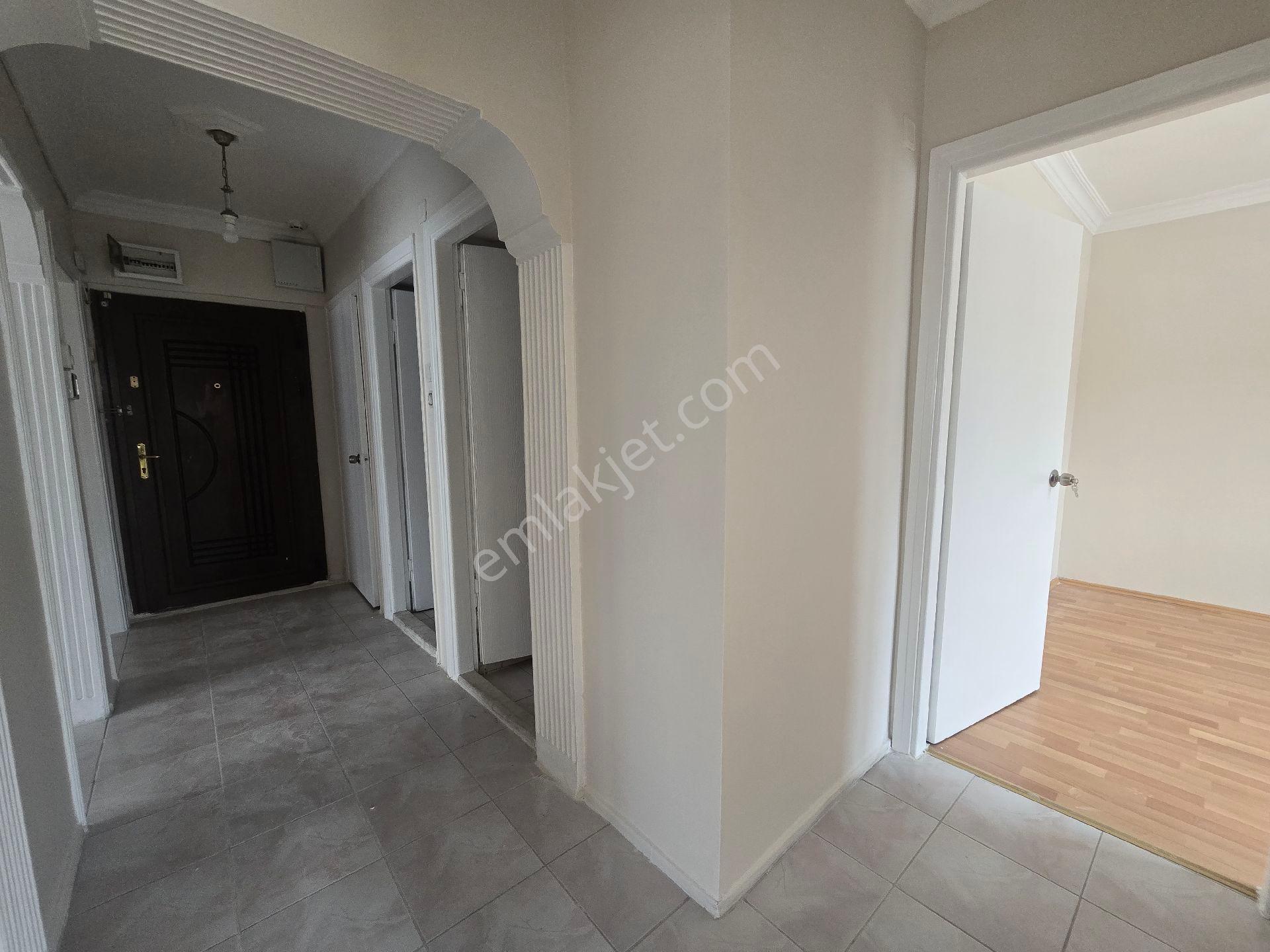 Karşıyaka Örnekköy Kiralık 3+1 Daire - Görsel 17
