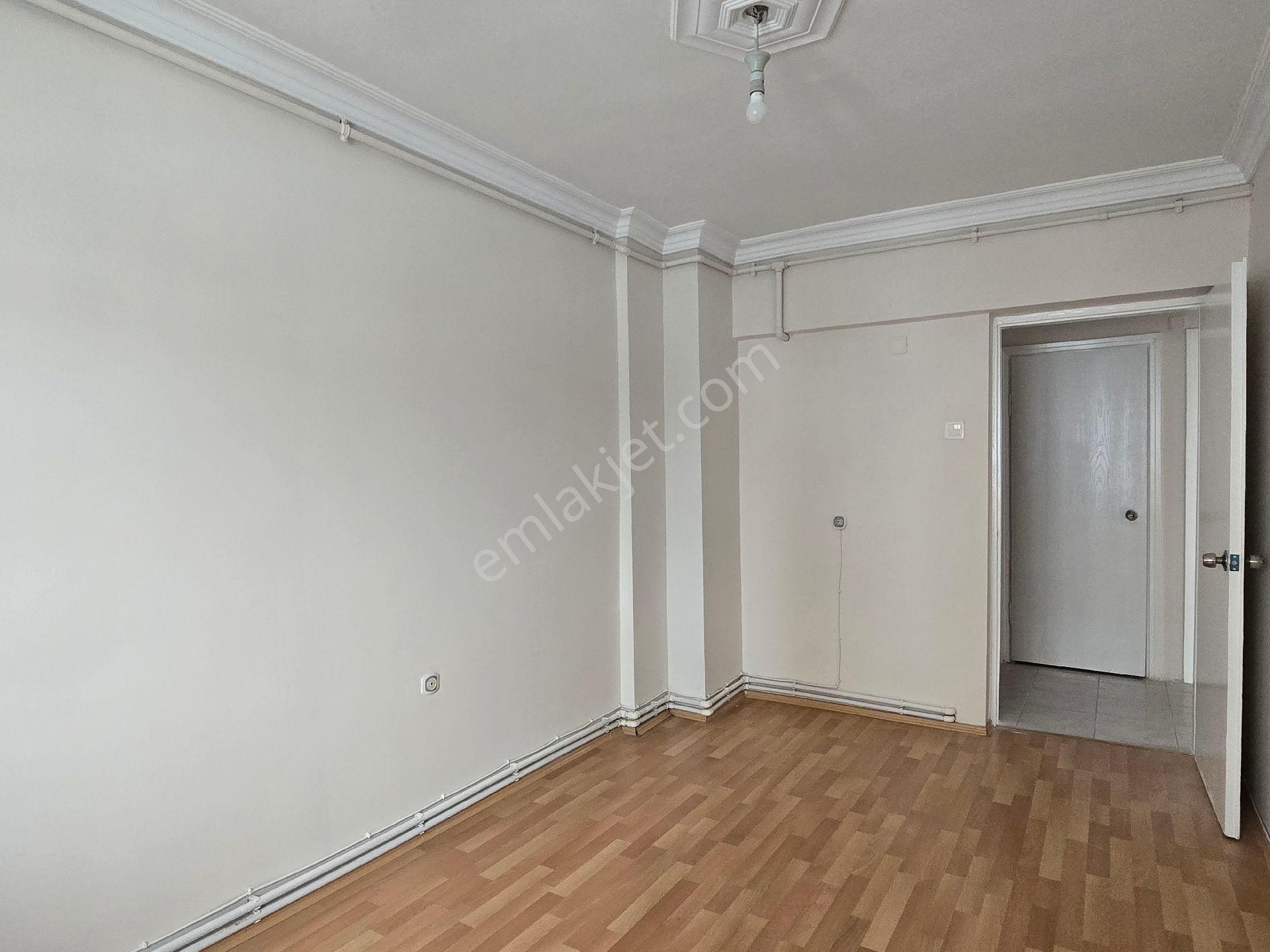 Karşıyaka Örnekköy Kiralık 3+1 Daire - Görsel 10