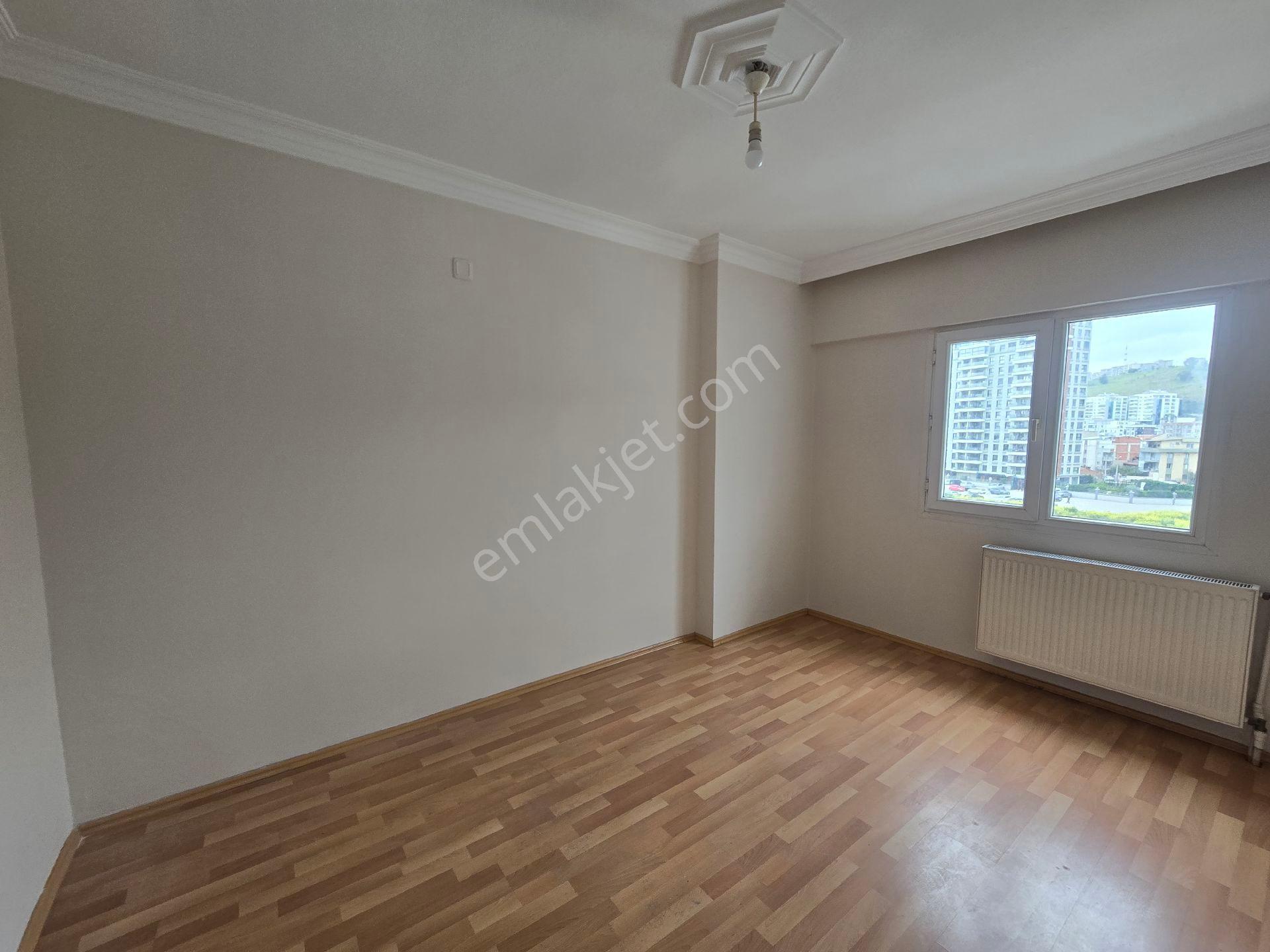 Karşıyaka Örnekköy Kiralık 3+1 Daire - Görsel 23