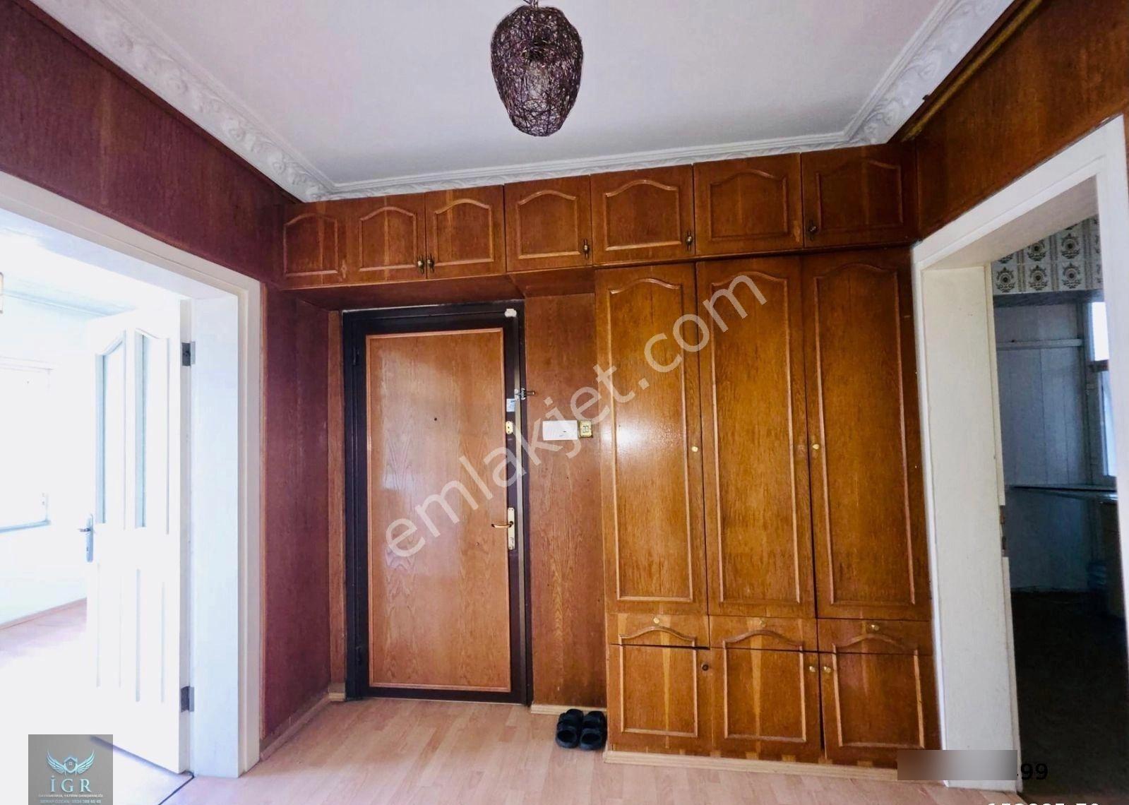 Üsküdar Aziz Mahmut Hüdayi’de Merkezi Konum 2+1 Satılık Daire – Yüksek Kira Getirili 🏠📍💰 - Görsel 2