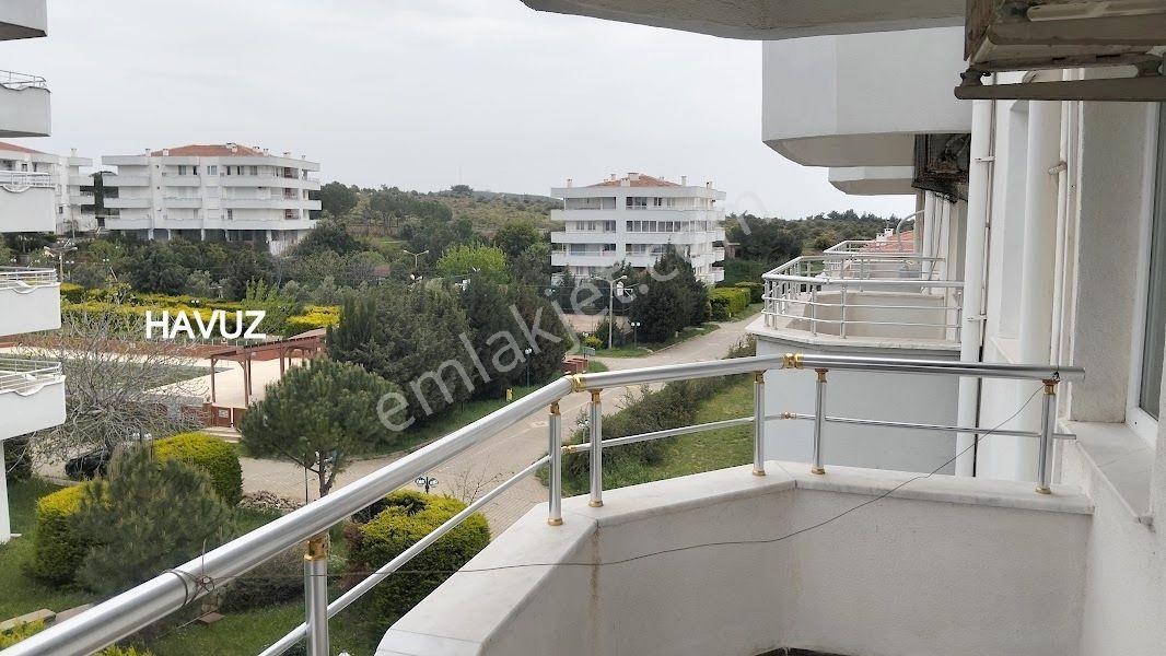 Ayvalık Badavut Havuzlu Eşyalı Kiralık 2+1 Daire - Görsel 19