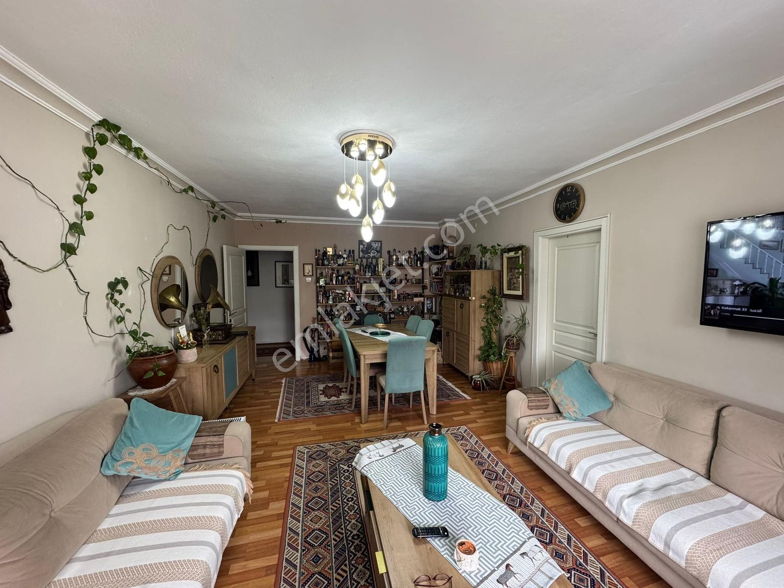 Gültepe Mahallesi Plevne Cadde Dibi Masrafsız Satılık 3+1 Daire - Görsel 23