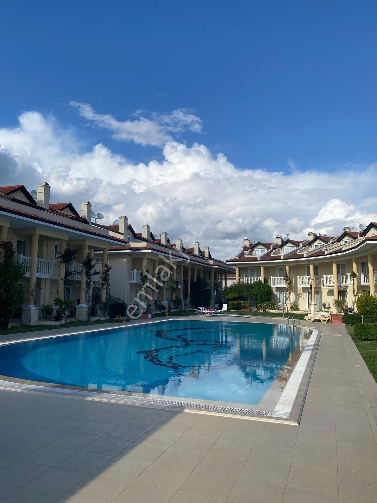 Stop'tan Çalışta Denize Sıfır Havuzlu Triplex Villa - Görsel 11