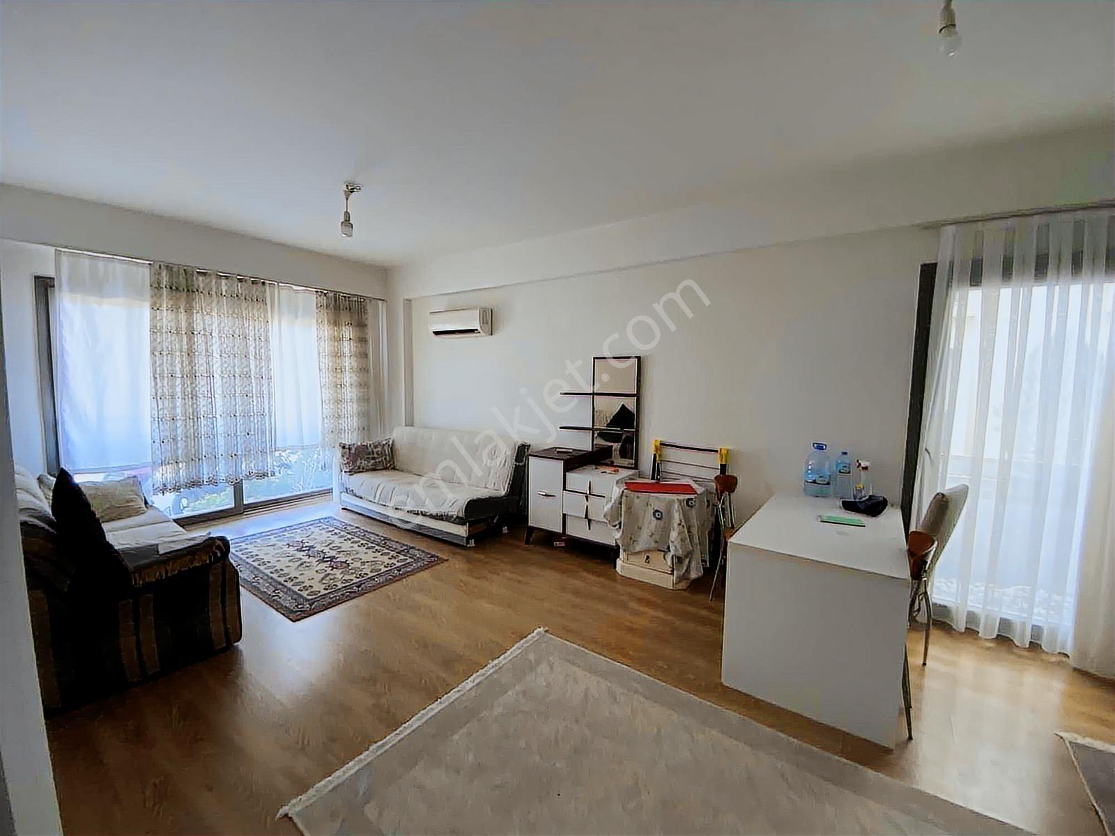 Remax Arma'dan Havuzlu Sitede Kiralık Kısmi Eşyalı 1+1 Daire - Görsel 22