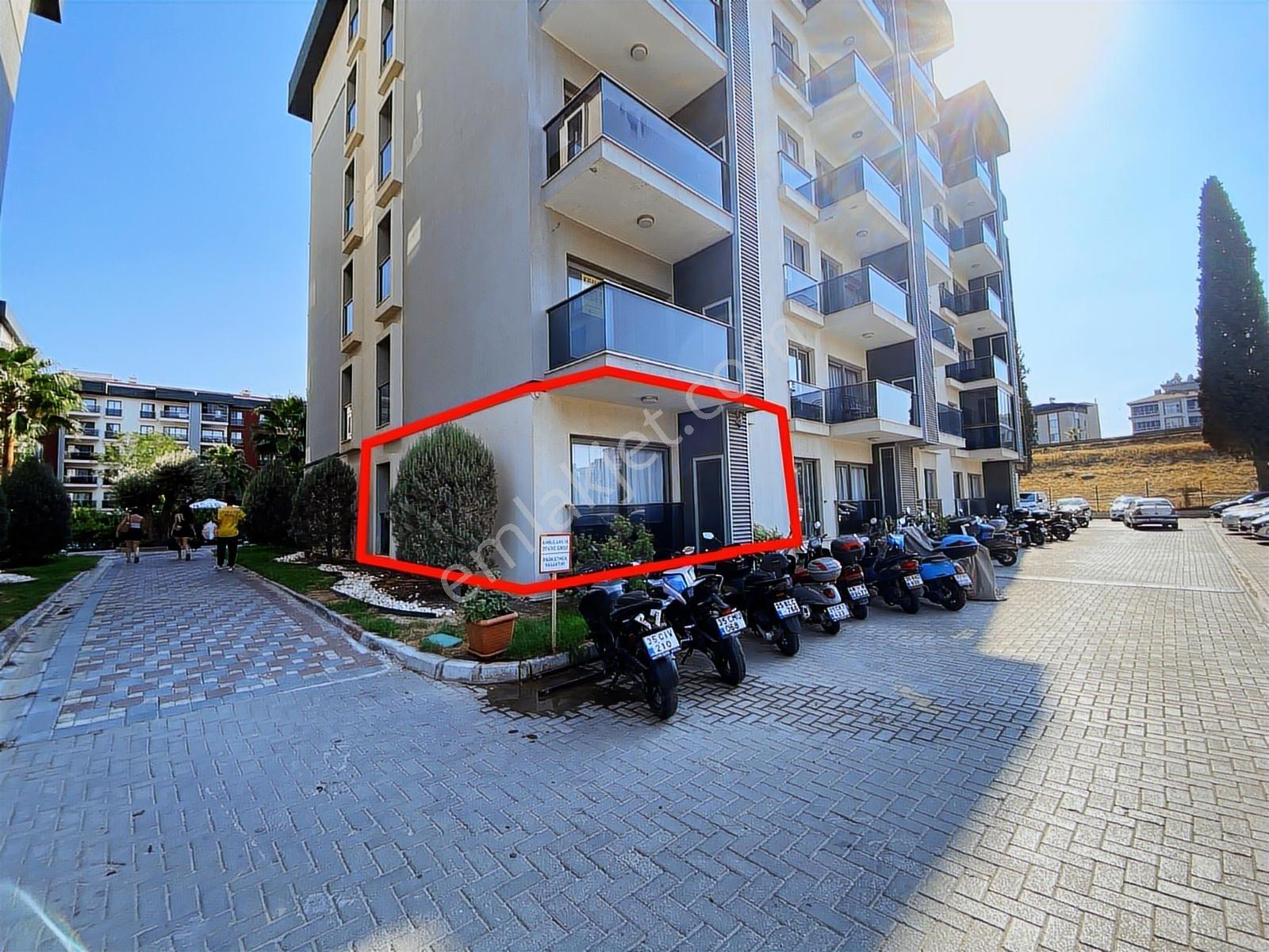 Remax Arma'dan Havuzlu Sitede Kiralık Kısmi Eşyalı 1+1 Daire - Görsel 8