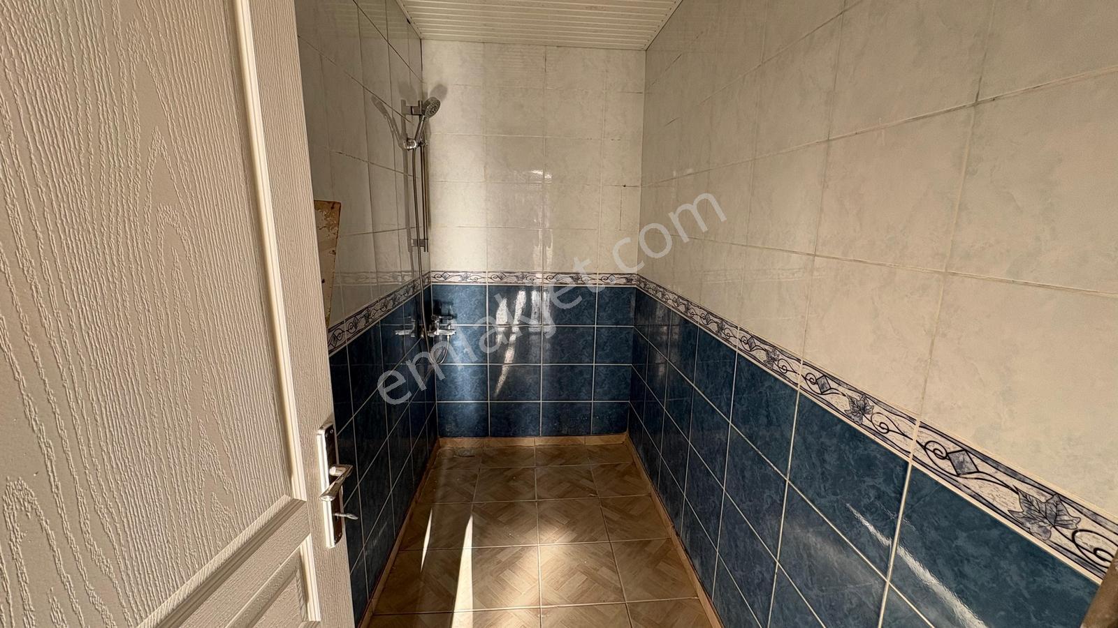 Teras Katlı 5+1 Masraflı Satılık Daire - Görsel 2