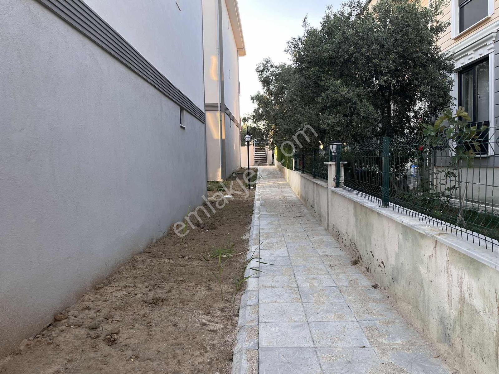 Cumhuriyet Mh. (0) Havuz Manzaralı Bahçe Katı - Görsel 32