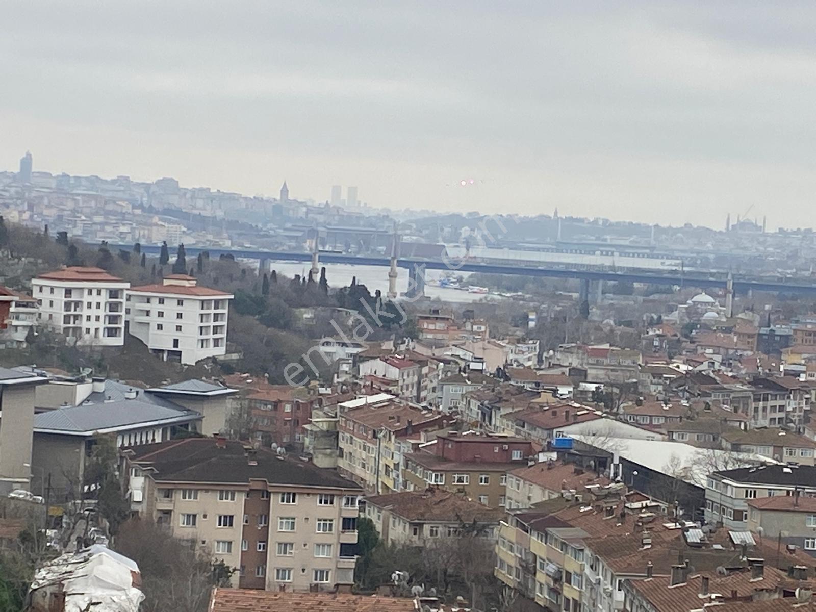 Eyüpsultanda Haliçe Hakim Teraslı 3+2 Çatı Dubleks - Görsel 5