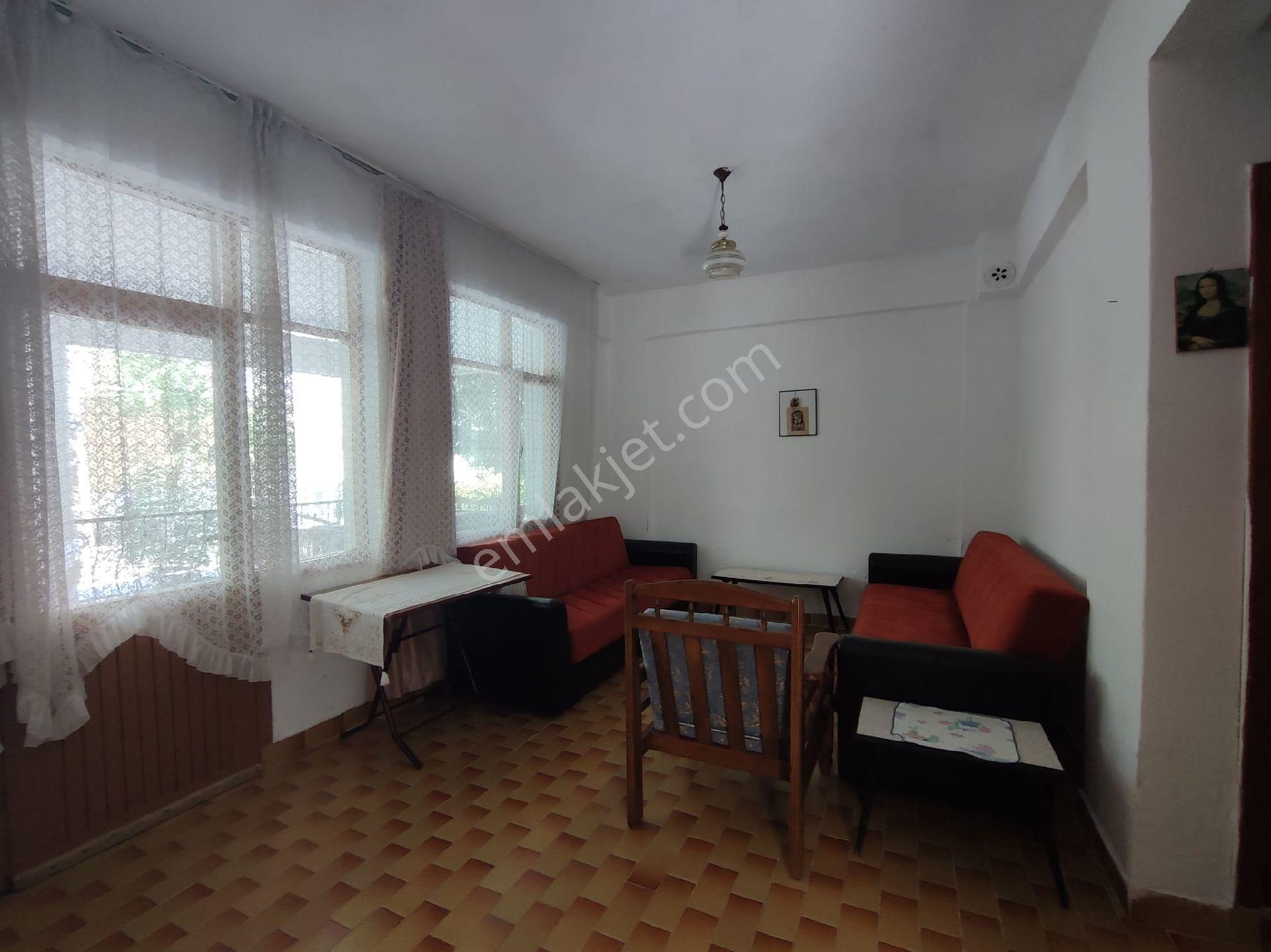 Kuşadası Davutlar Sahilde Denize 100 M Mesafede Satılık Prestijli Villa - Görsel 14