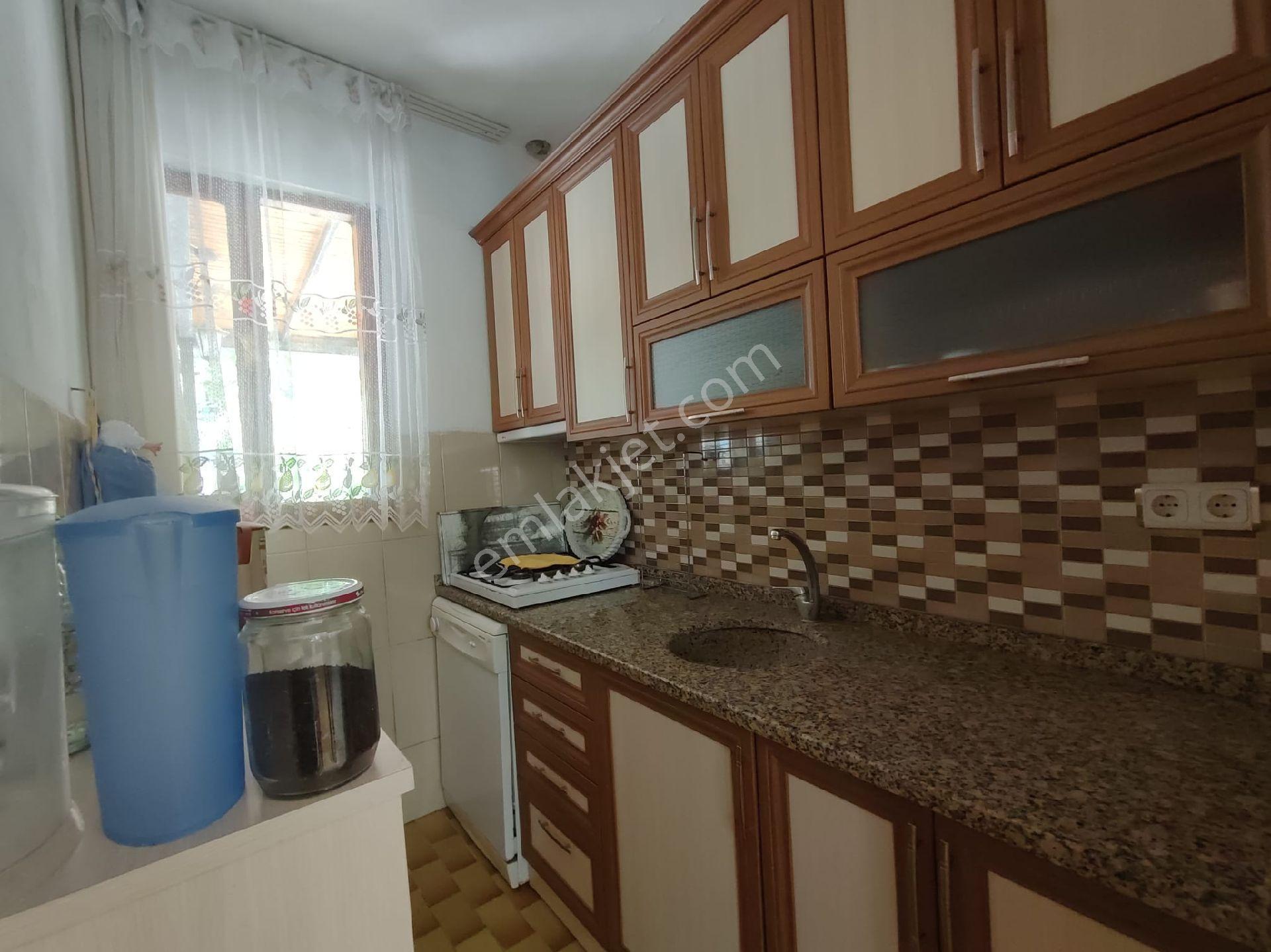 Kuşadası Davutlar Sahilde Denize 100 M Mesafede Satılık Prestijli Villa - Görsel 18