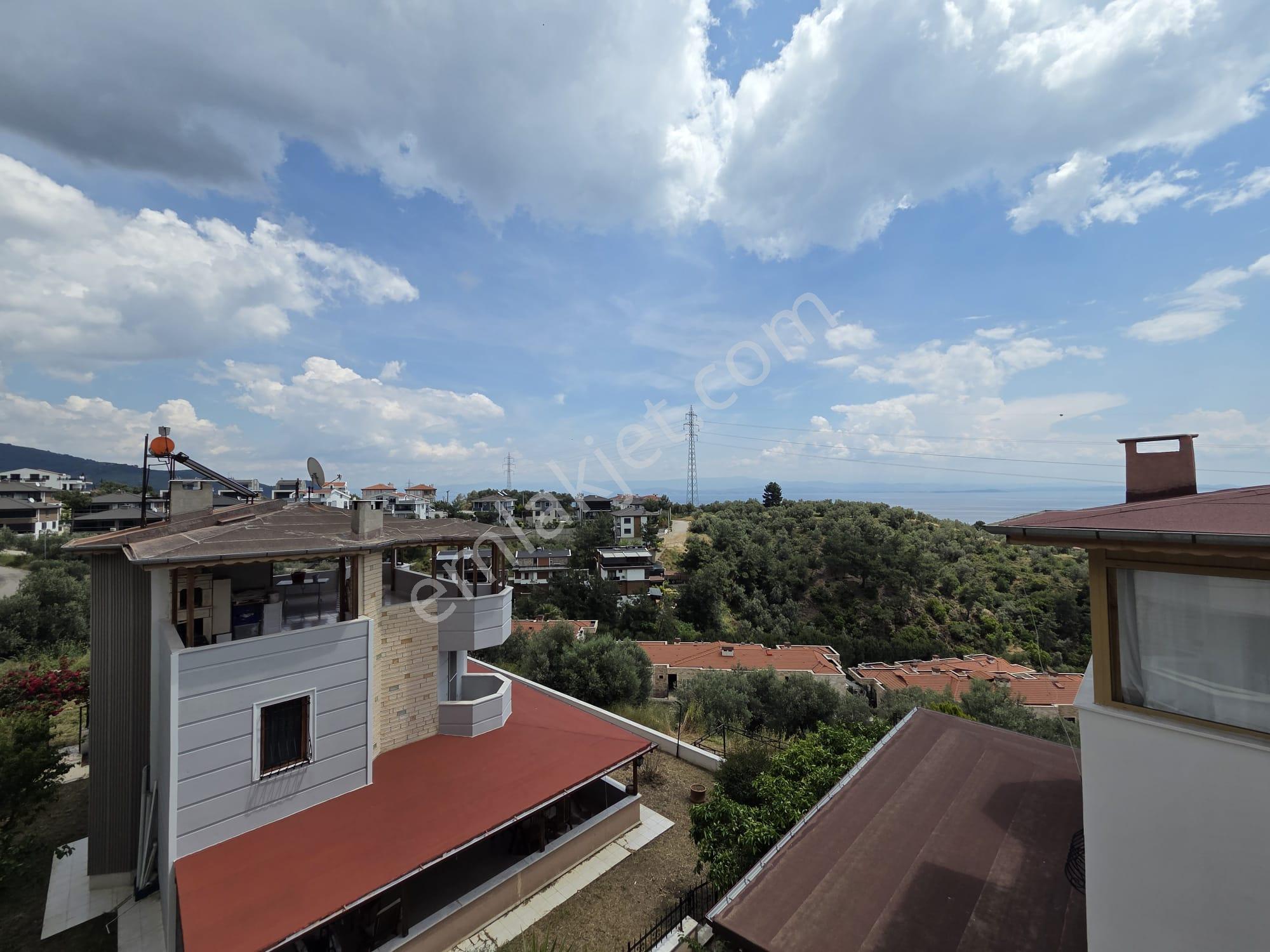 Altınoluk İlkbahar Dan Bahçeli Deniz Manzaralı Müstakil Villa - Görsel 7