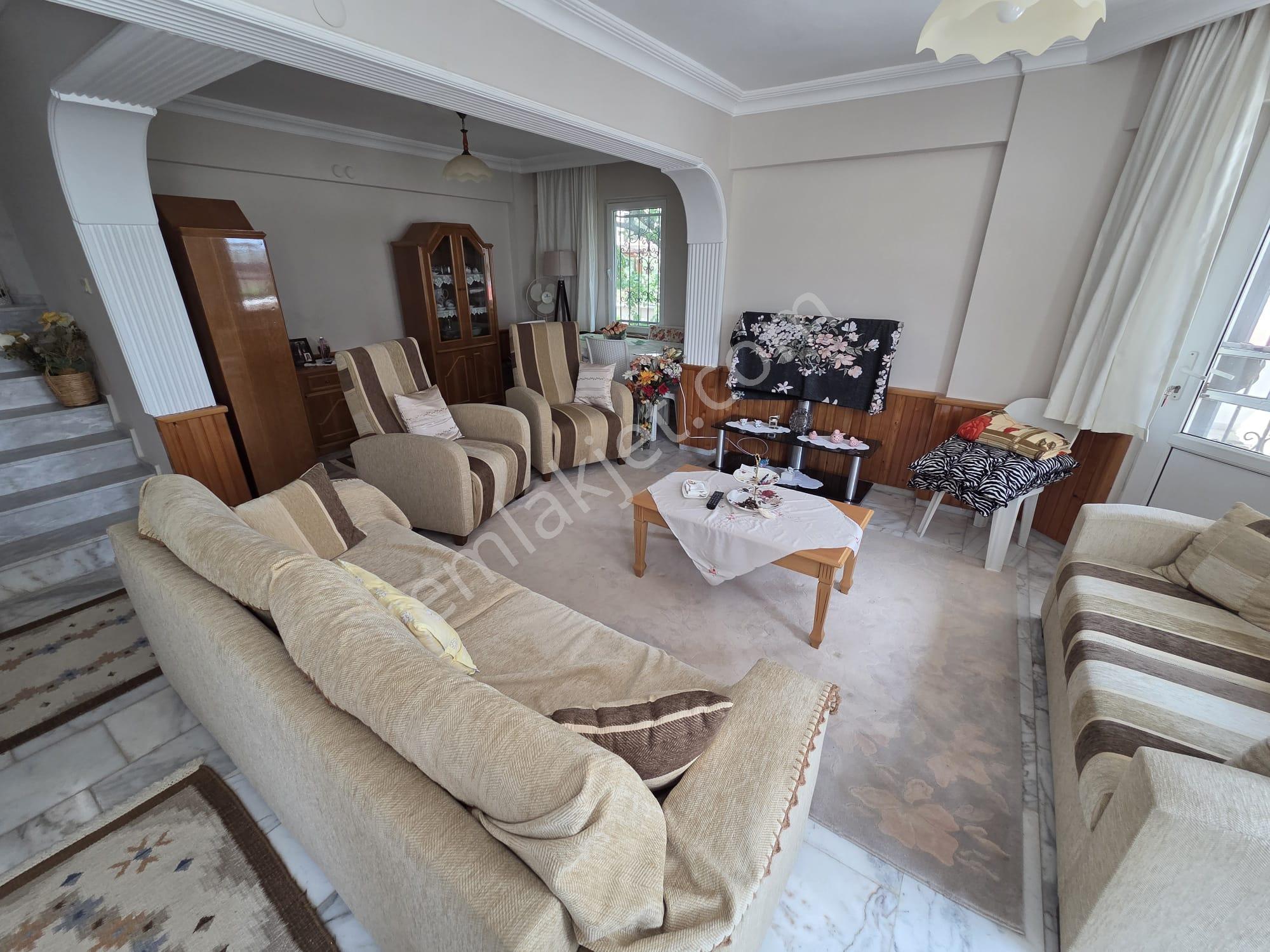 Altınoluk İlkbahar Dan Bahçeli Deniz Manzaralı Müstakil Villa - Görsel 42