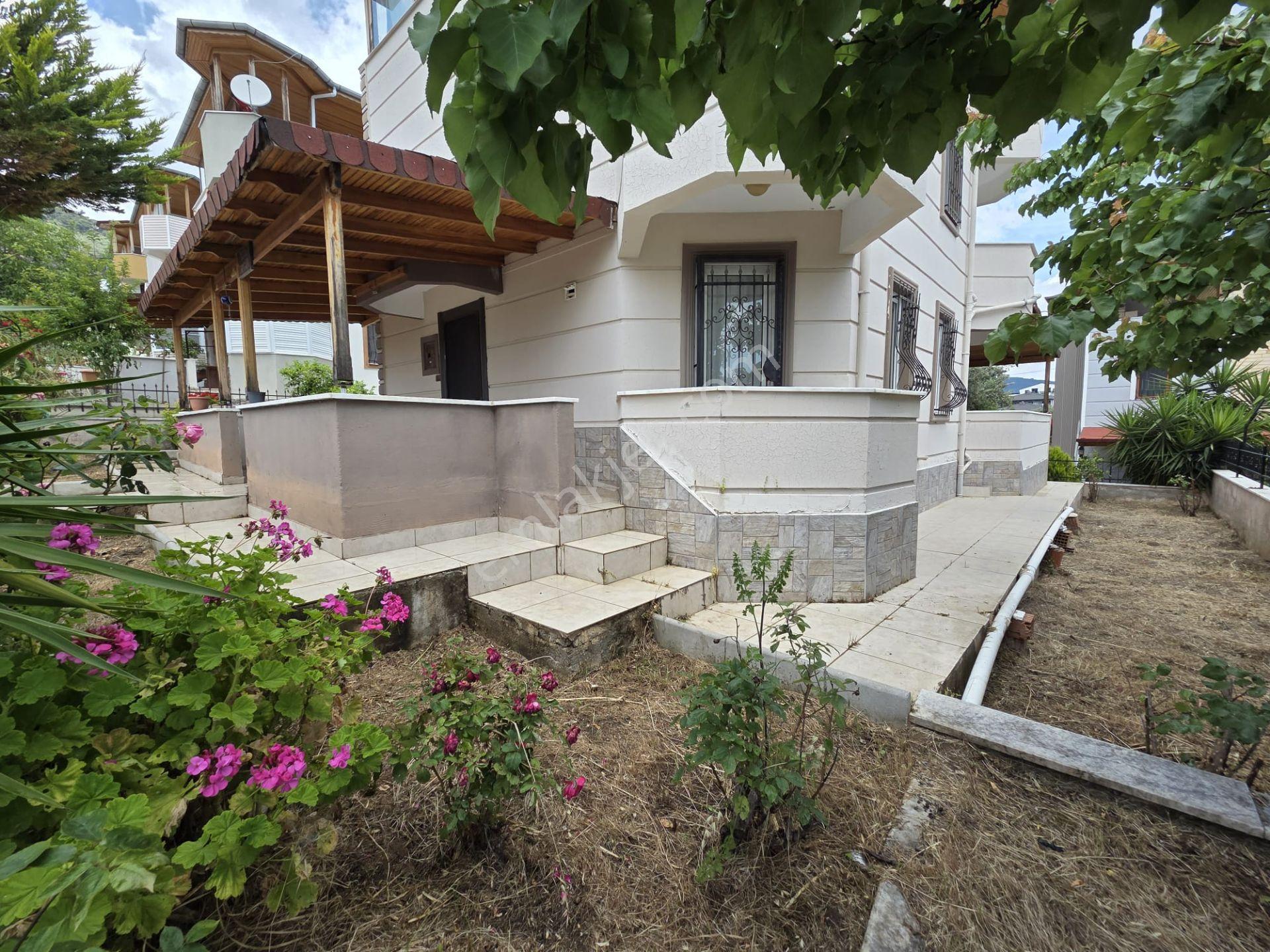 Altınoluk İlkbahar Dan Bahçeli Deniz Manzaralı Müstakil Villa - Görsel 4