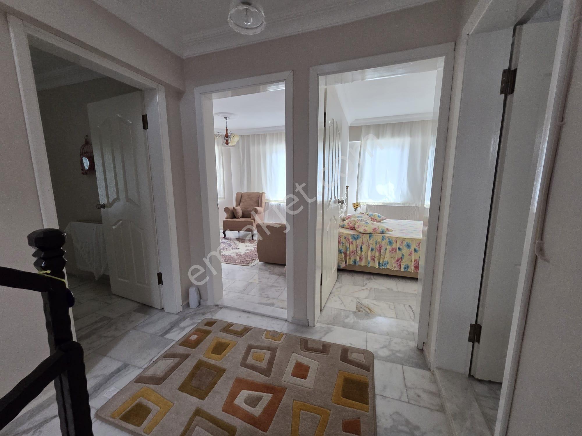 Altınoluk İlkbahar Dan Bahçeli Deniz Manzaralı Müstakil Villa - Görsel 35