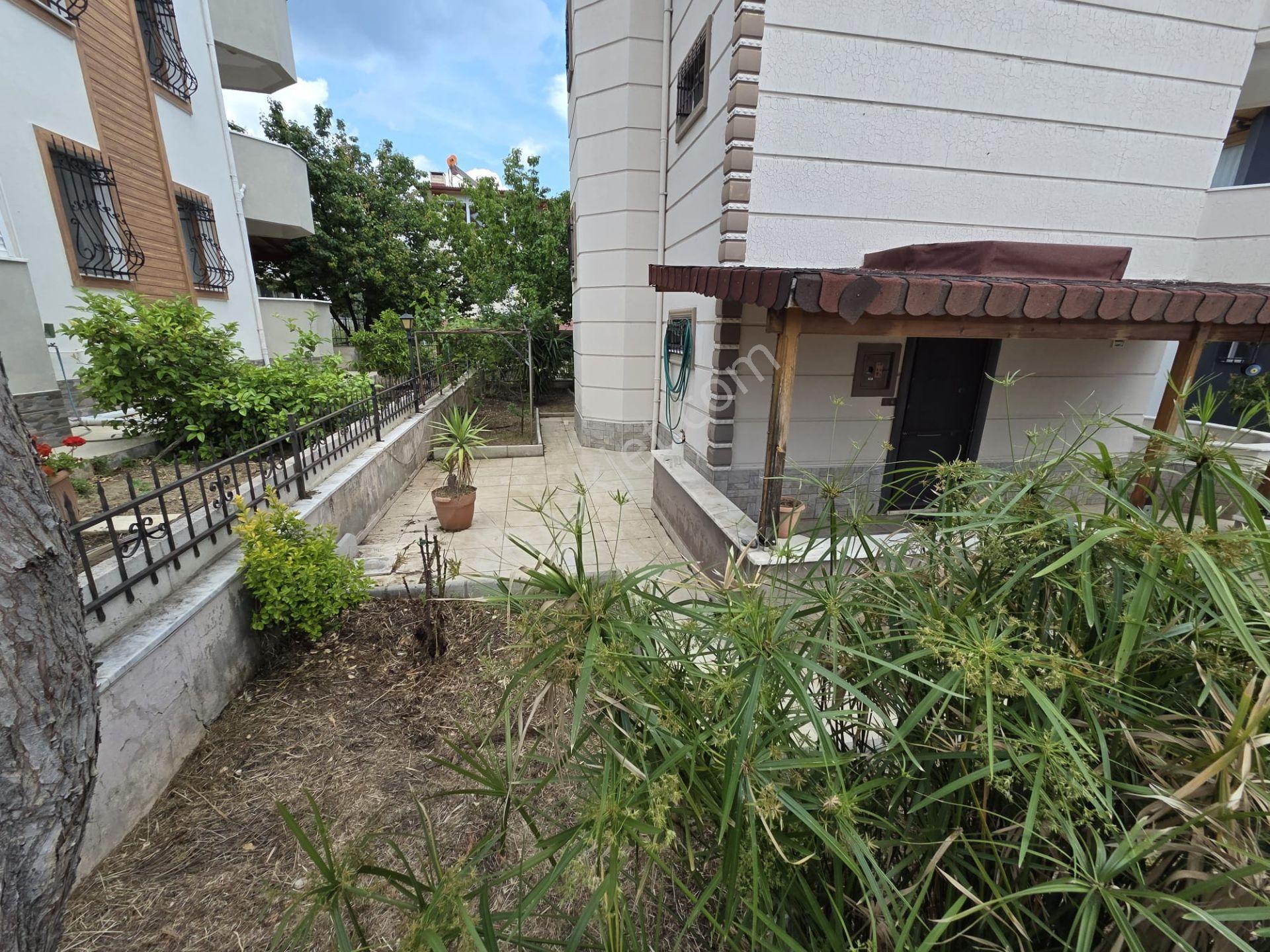 Altınoluk İlkbahar Dan Bahçeli Deniz Manzaralı Müstakil Villa - Görsel 27