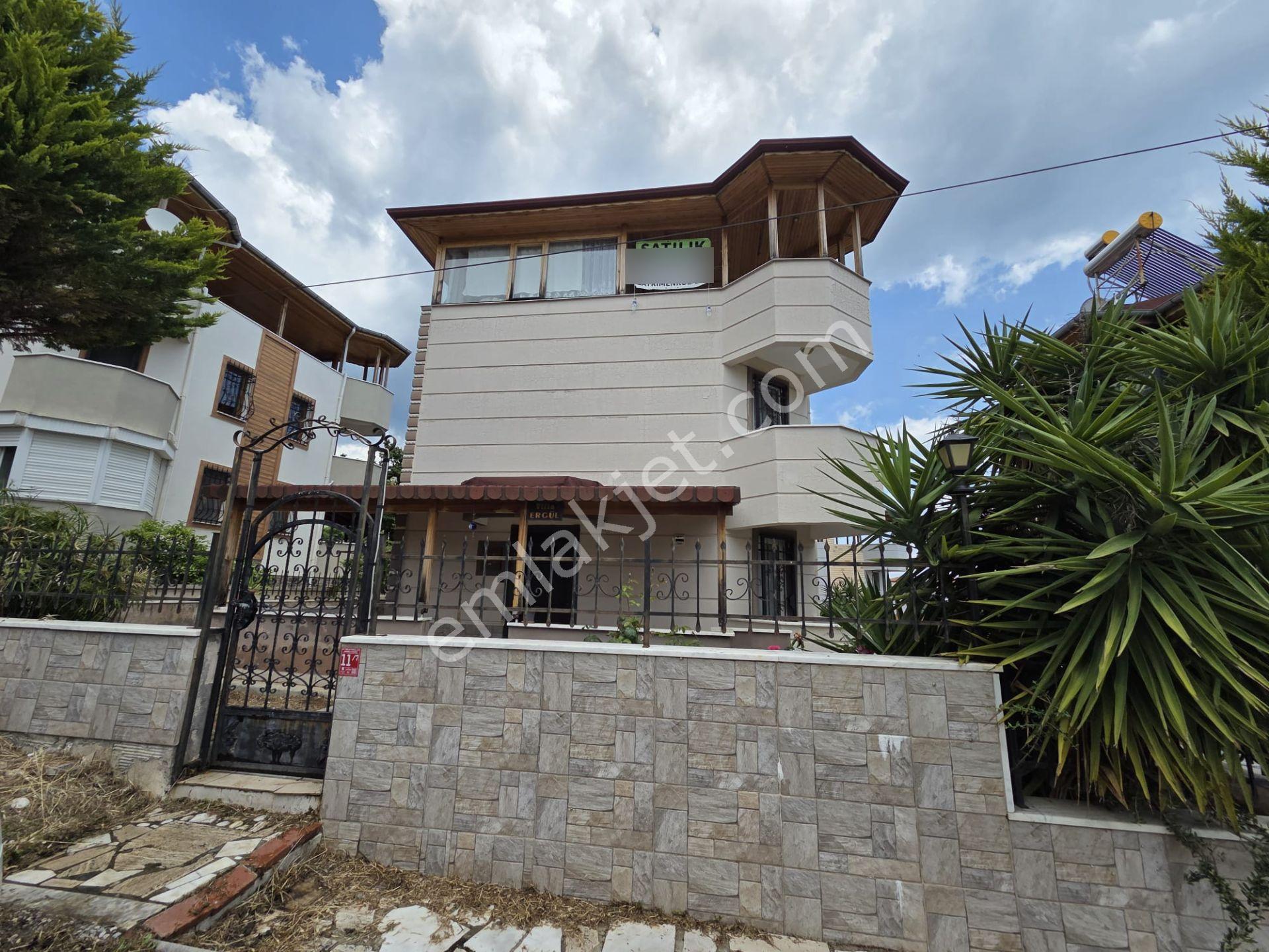 Altınoluk İlkbahar Dan Bahçeli Deniz Manzaralı Müstakil Villa - Görsel 3