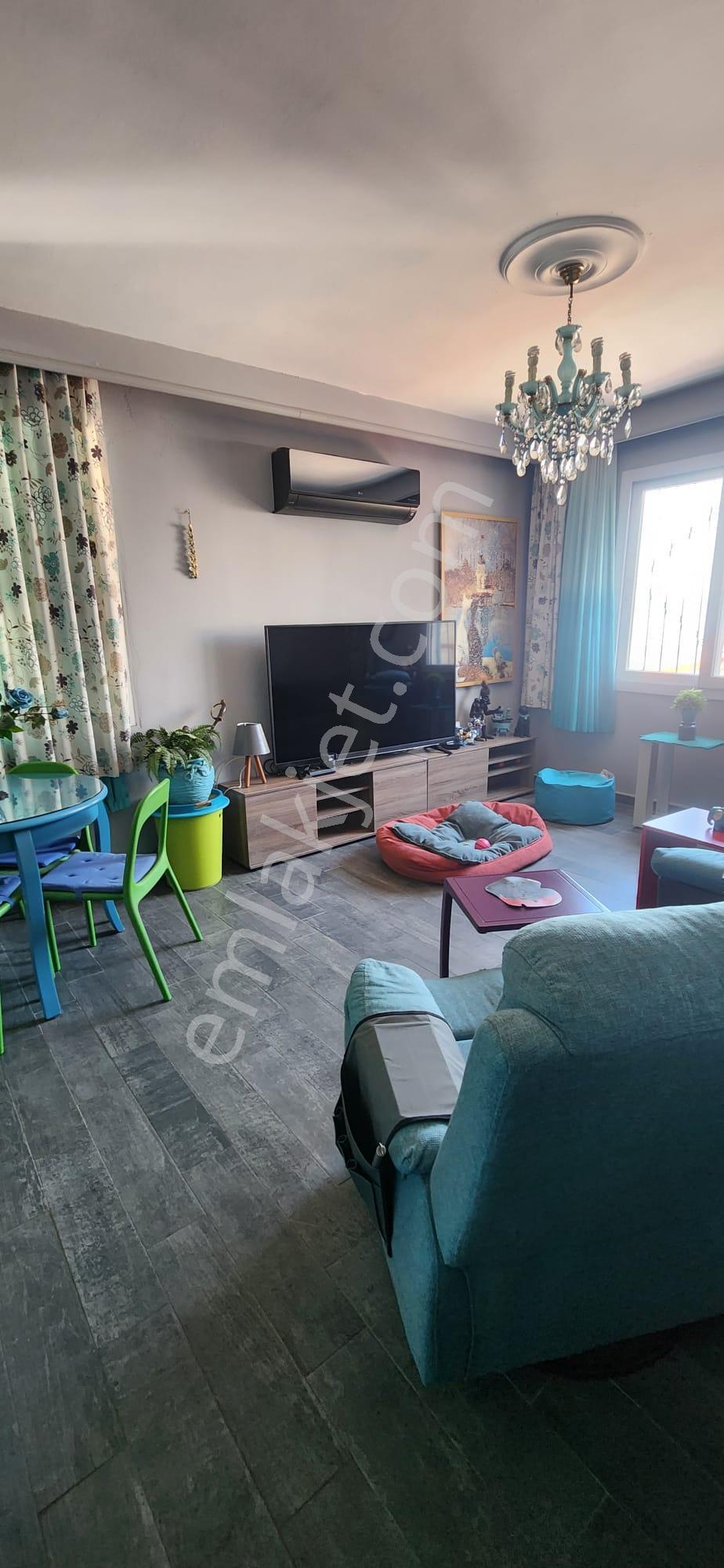 Kuşadası Merkez’de Satılık Lıman Manzaralı Teraslı Şırın 2+1 Eşyalı Daıre - Görsel 2