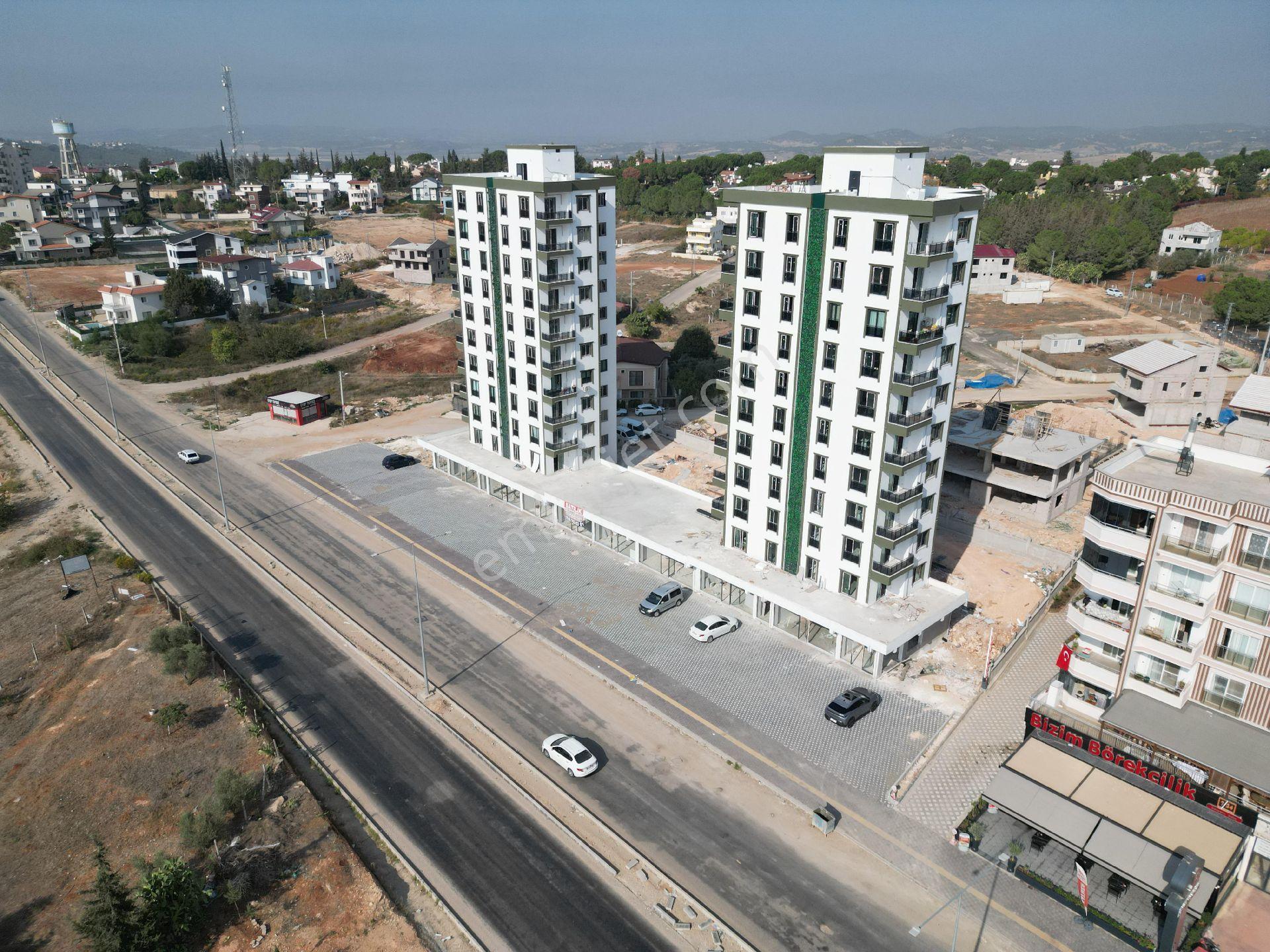 Çınarlı Hekimköy Tatlıcısı Yanı Göl Manzaralı 2+1 Ultra Lüks Daire
