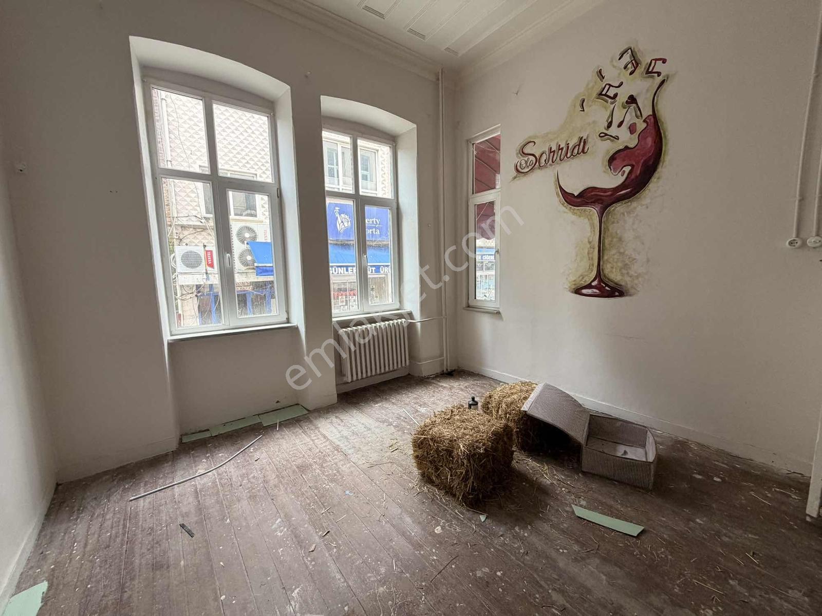 Edirne Mithatpaşa Mah. Tarihi Kiralık 3 Katlı İş Yeri - Görsel 27