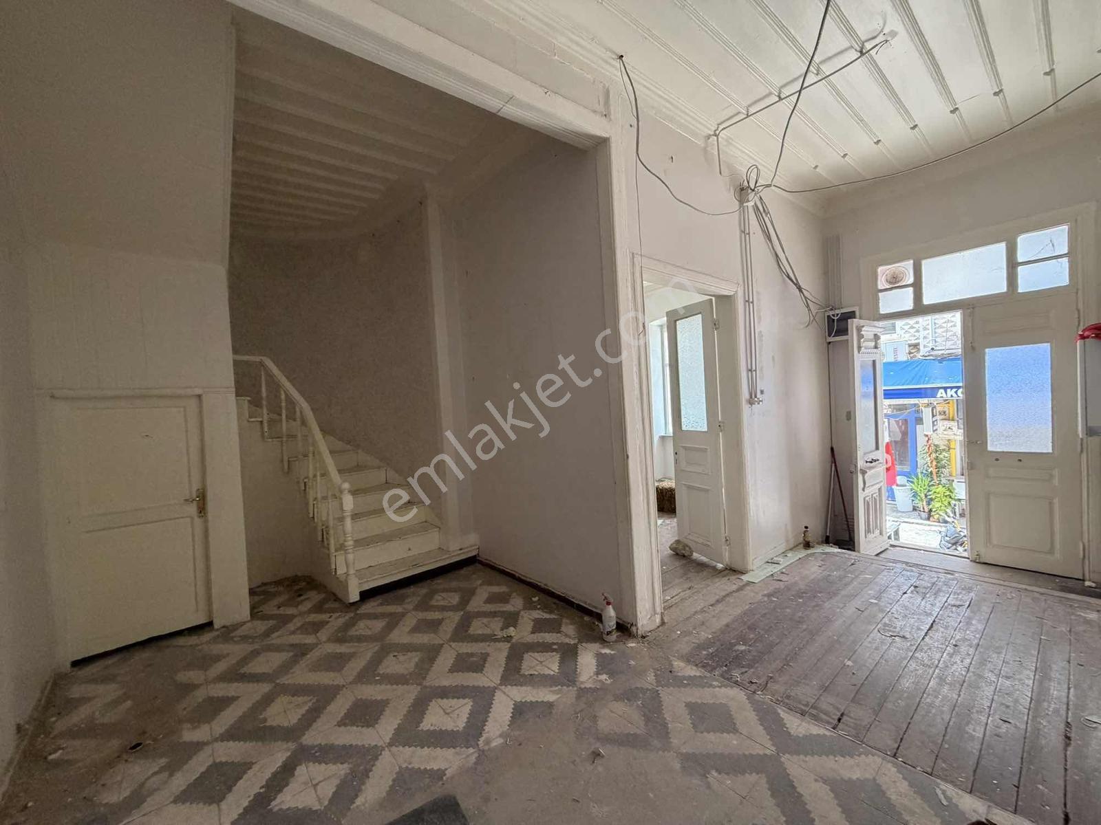 Edirne Mithatpaşa Mah. Tarihi Kiralık 3 Katlı İş Yeri - Görsel 13