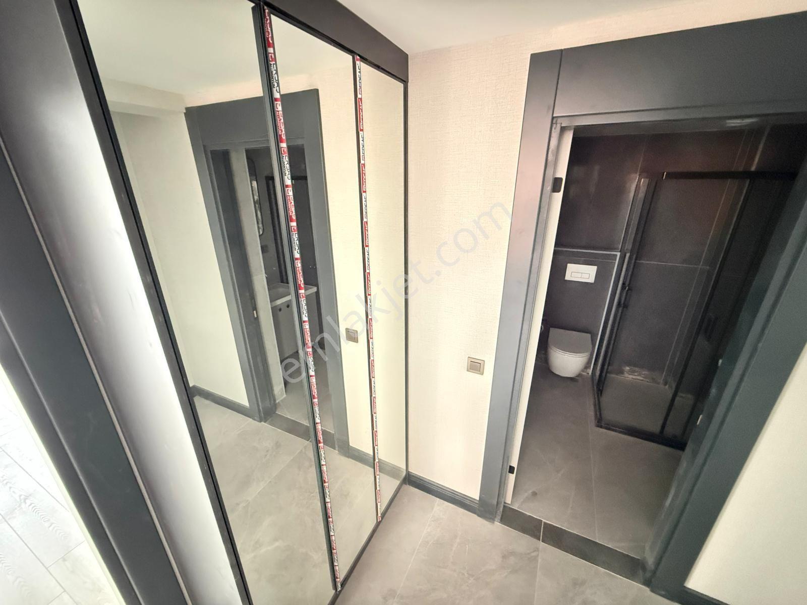 Kariyer'den Sıfır 1+1 2.kat Ön Cephe Yerden Istmalı Acil Kiralık - Görsel 16