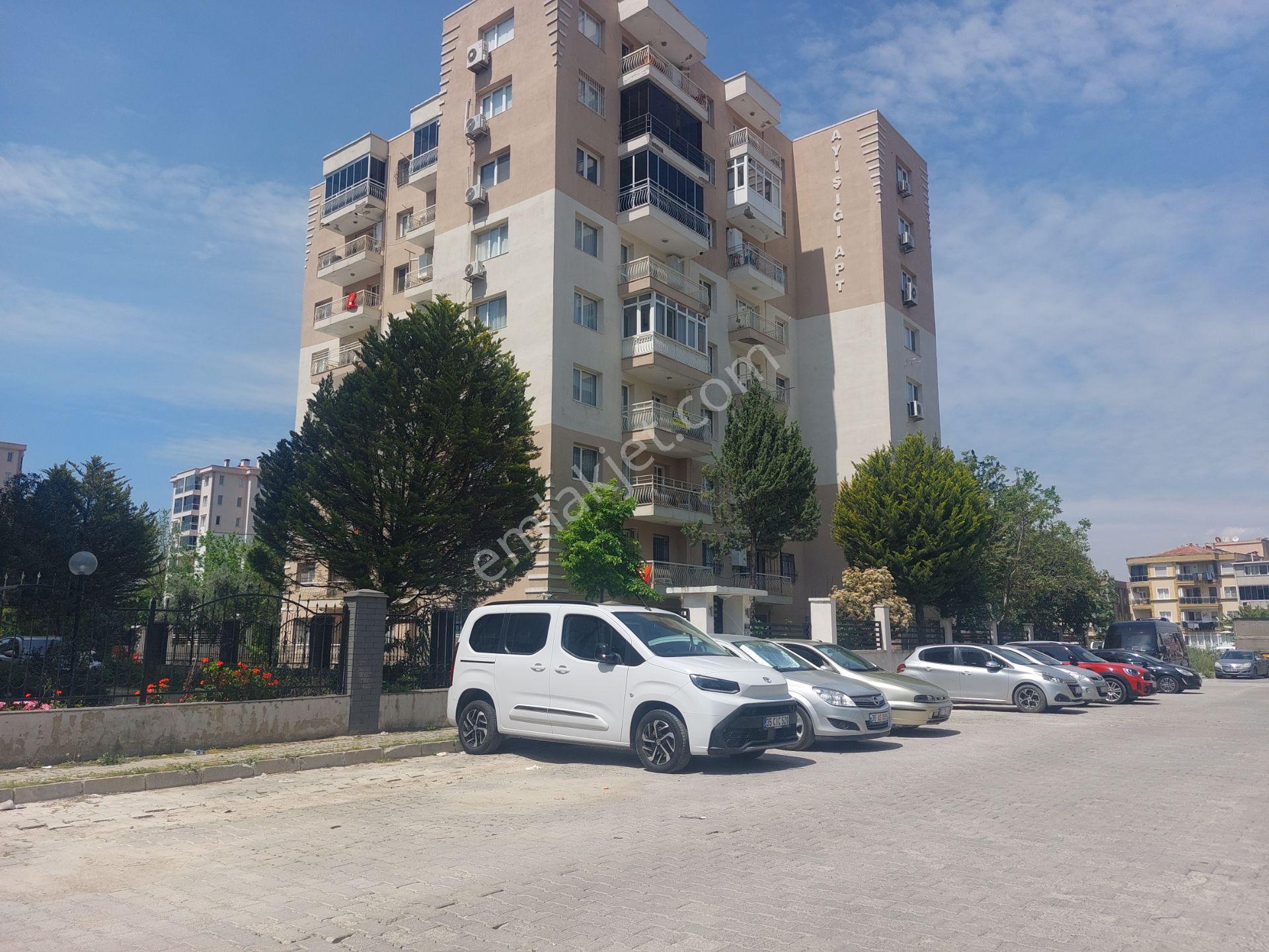 Yenigün Mah. Site İçi Arakat Asansörlü D.gazlı 120m2 3+1