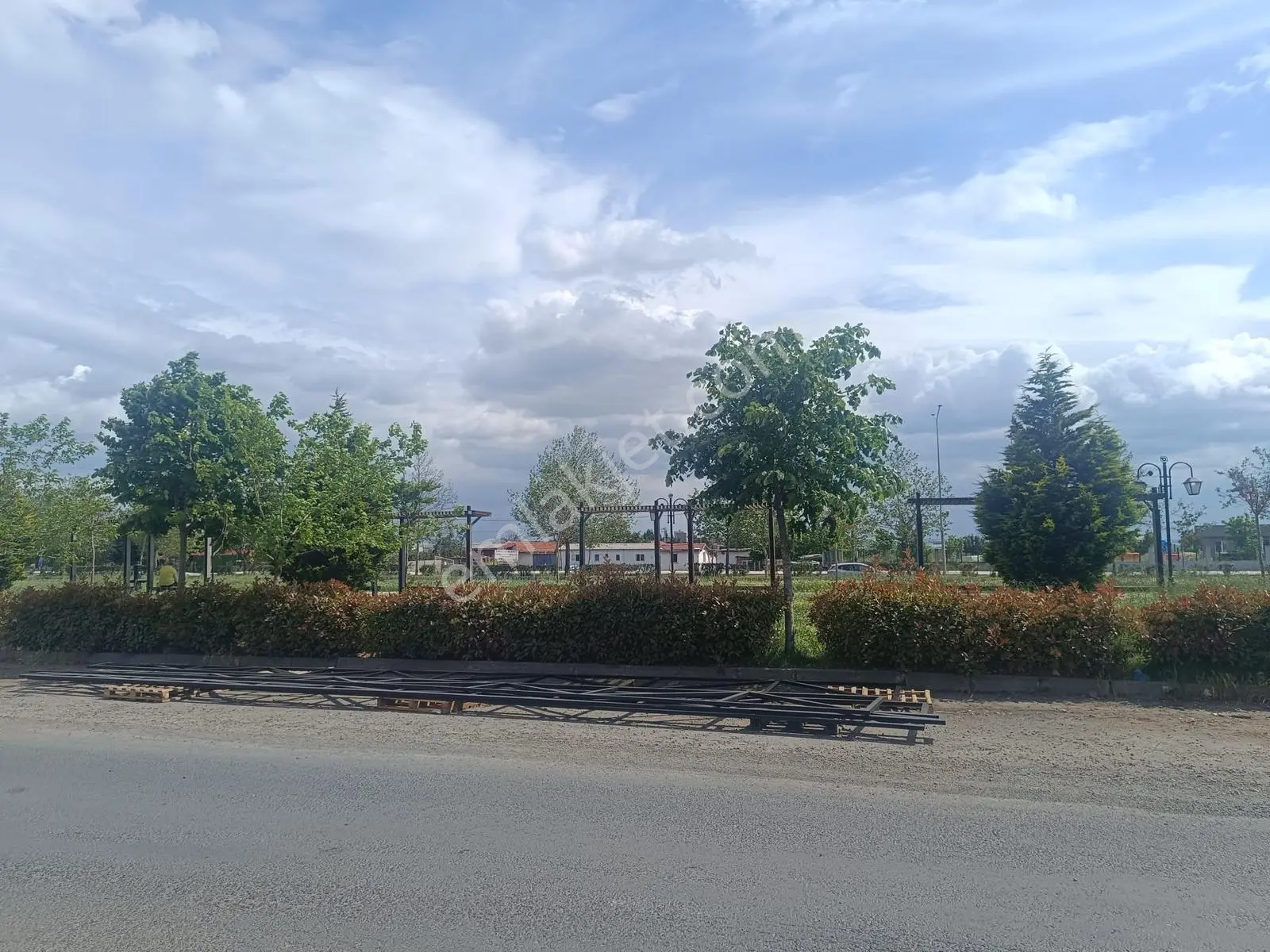 Çorlu Yeni Sanayi Sitesinde Hastane Cepheli 200m² Satılık Dükkan - Görsel 2