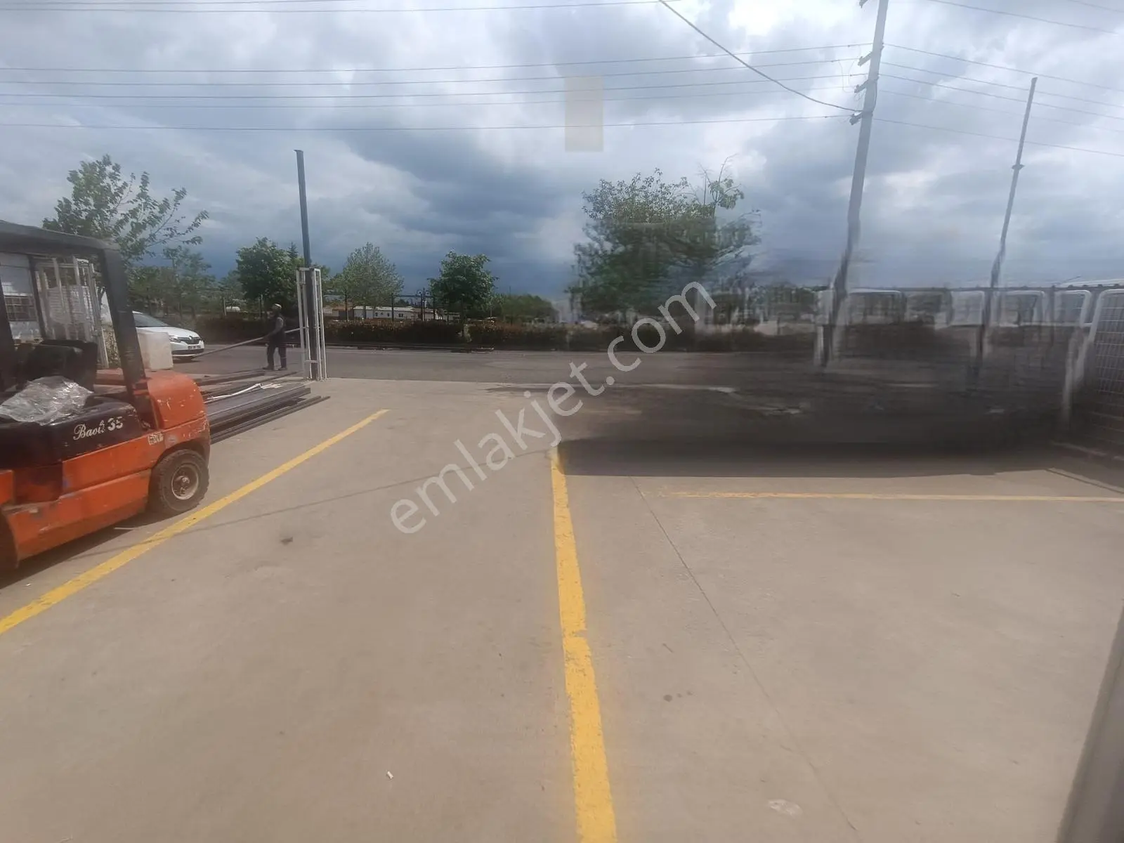 Çorlu Yeni Sanayi Sitesinde Hastane Cepheli 200m² Satılık Dükkan - Görsel 5