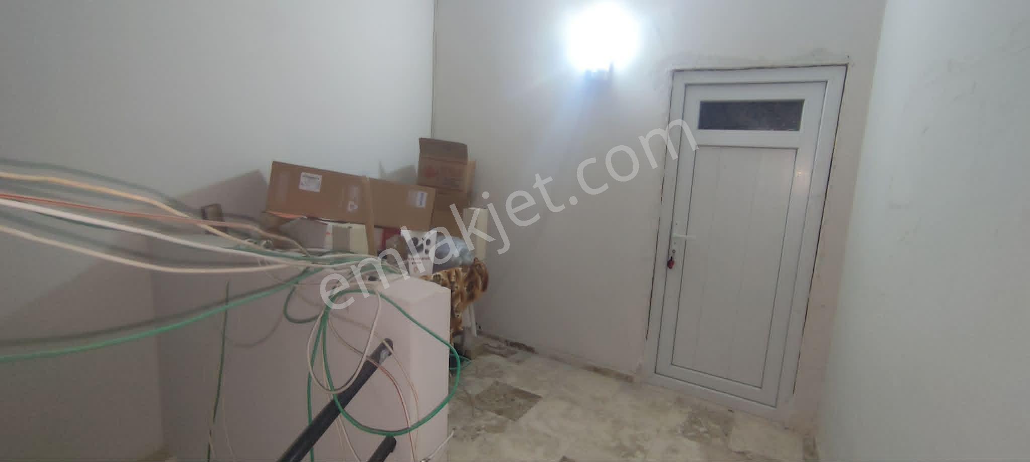 İlbadı Mahallesinde 3 Katlı Binanın 3. Katı 3 Yıllık 2+1/90 M2 Daire 3.700.000 Tl Satılıktır - Görsel 20